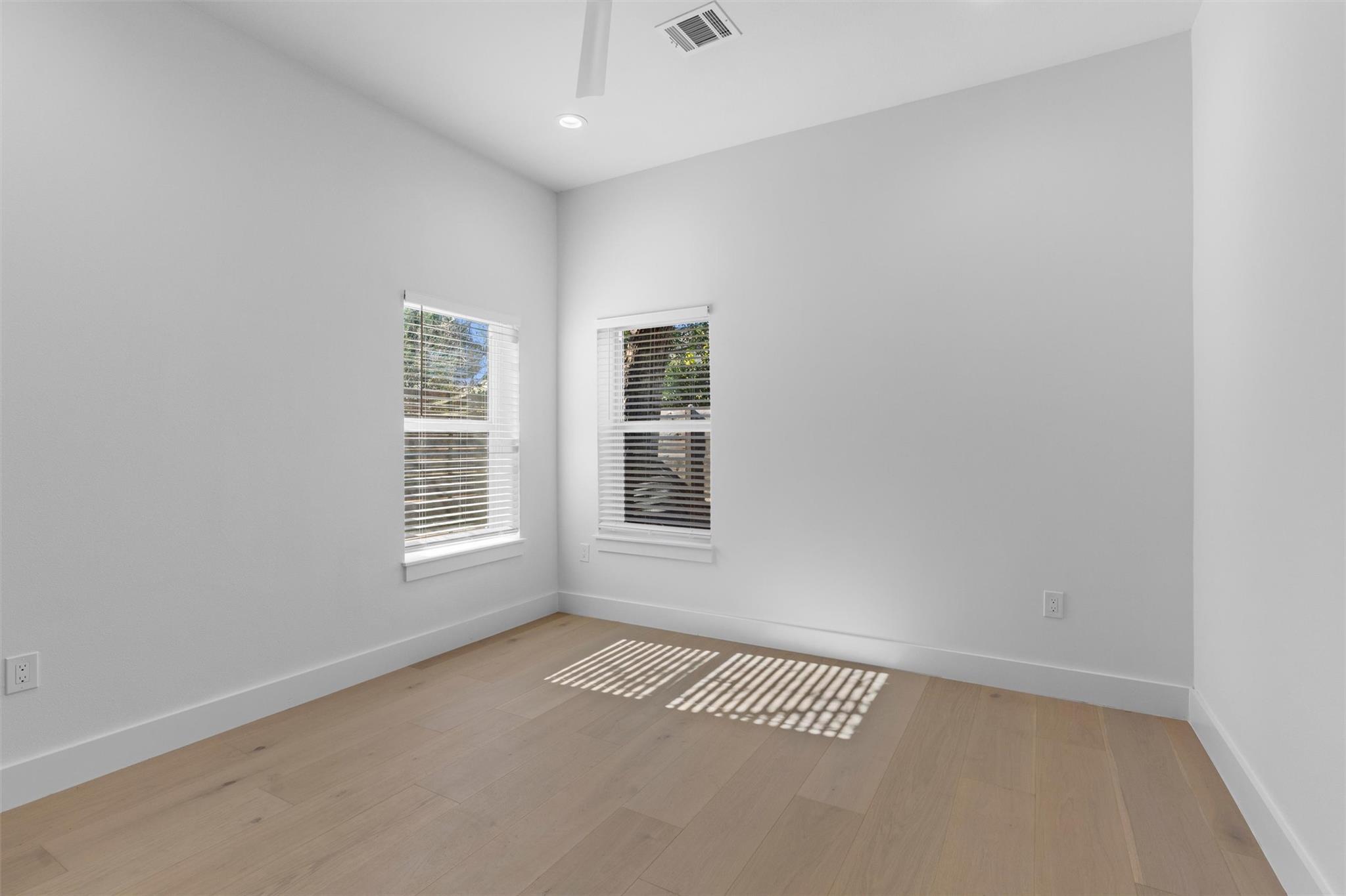 1209 Canterbury St, Austin, TX 78702