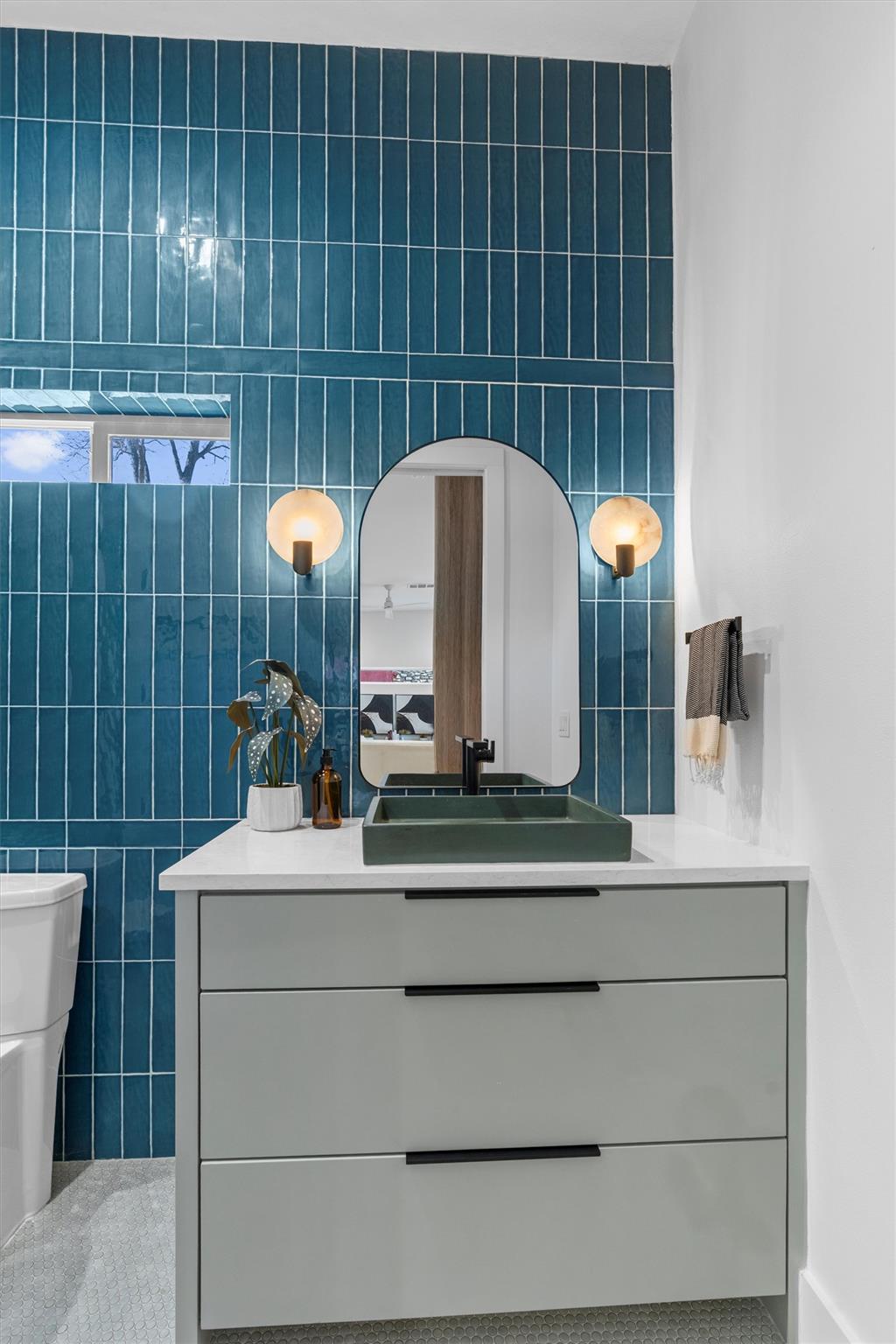 1209 Canterbury St, Austin, TX 78702