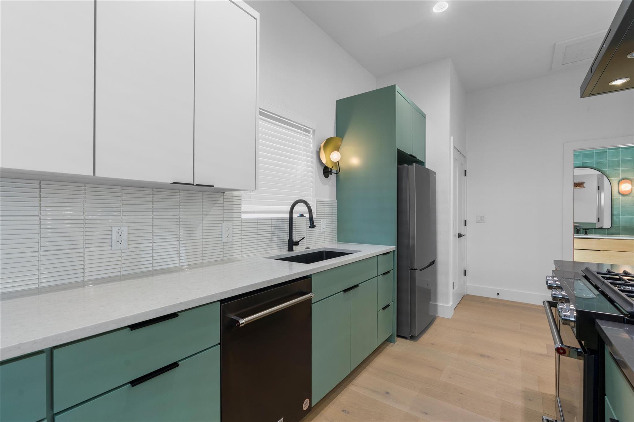 1209 Canterbury St, Austin, TX 78702