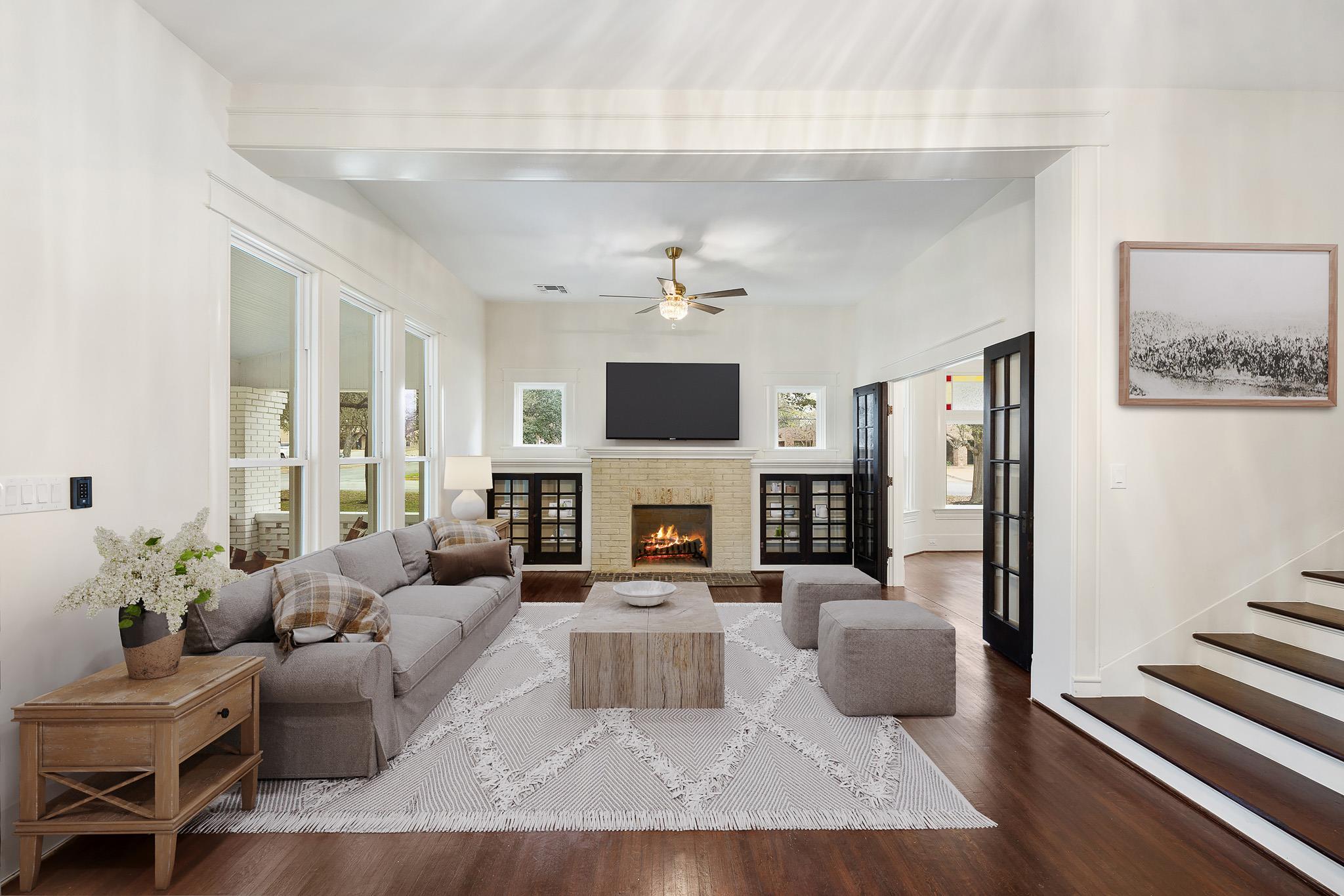 452 N Jackson St, La Grange, TX 78945