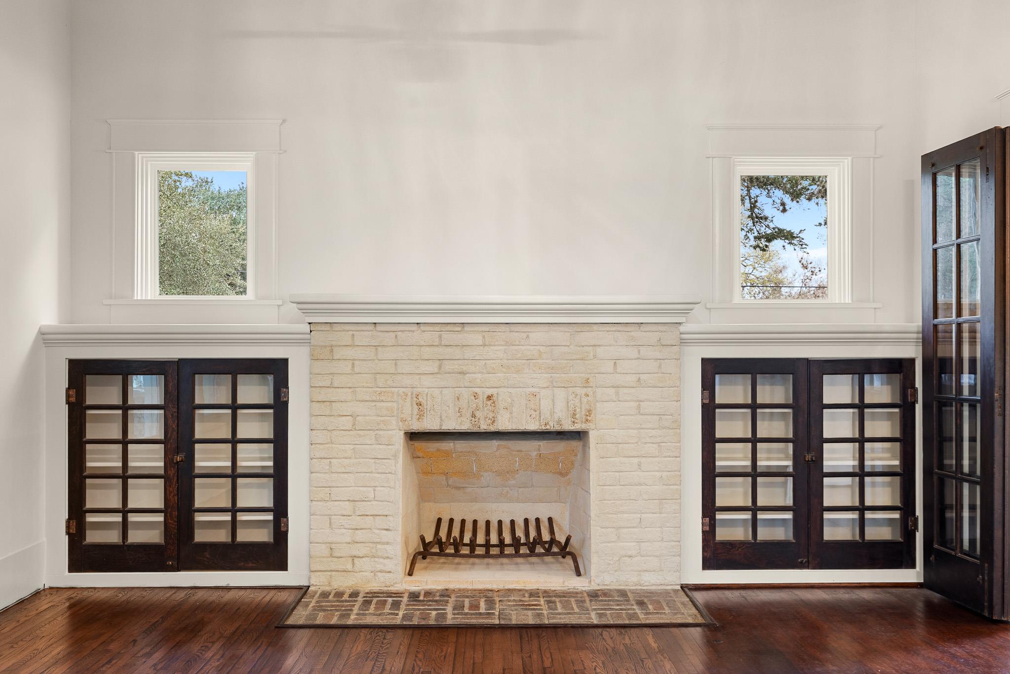 452 N Jackson St, La Grange, TX 78945