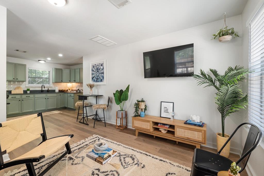 2109 Brackenridge St, Austin, TX 78704