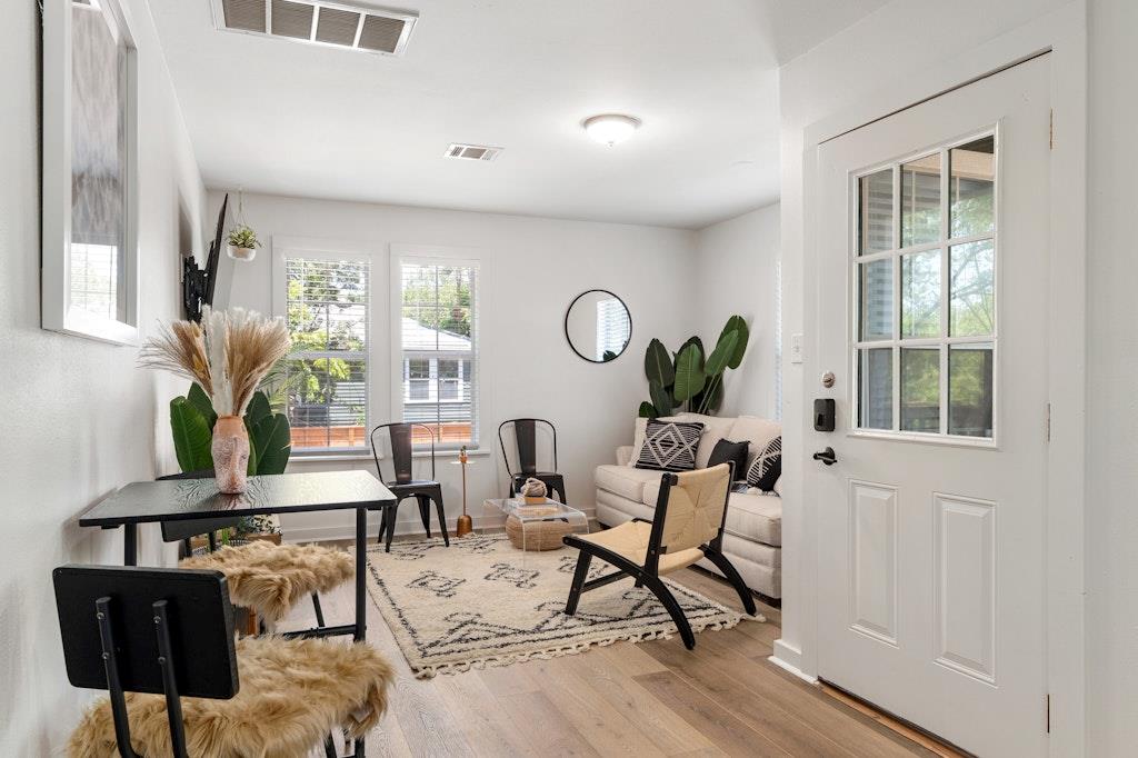 2109 Brackenridge St, Austin, TX 78704