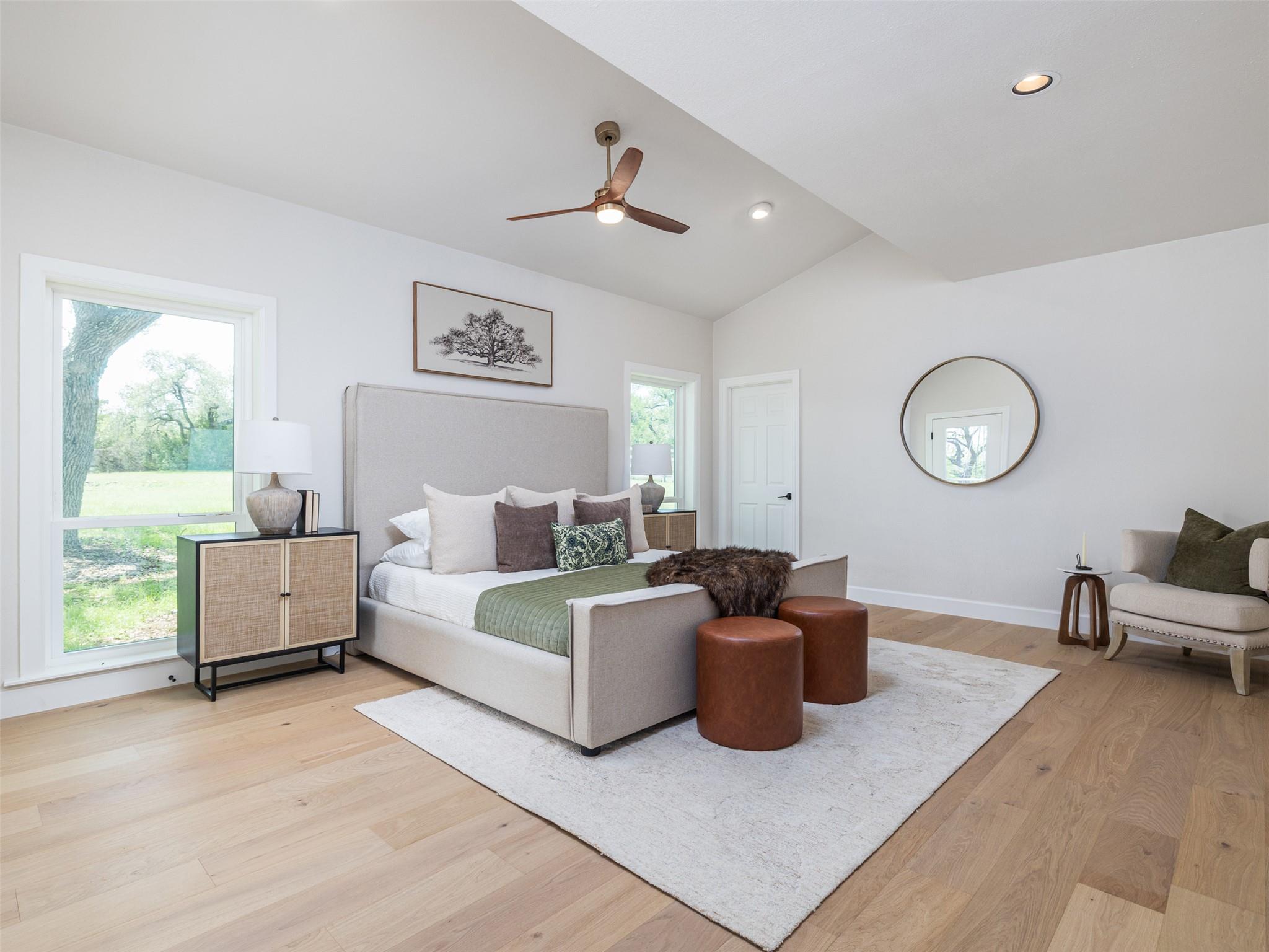 701 Oakwood Ln, Dripping Springs, TX 78620