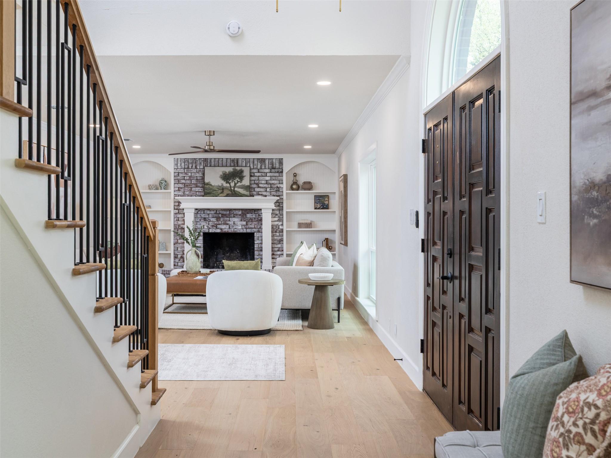 701 Oakwood Ln, Dripping Springs, TX 78620