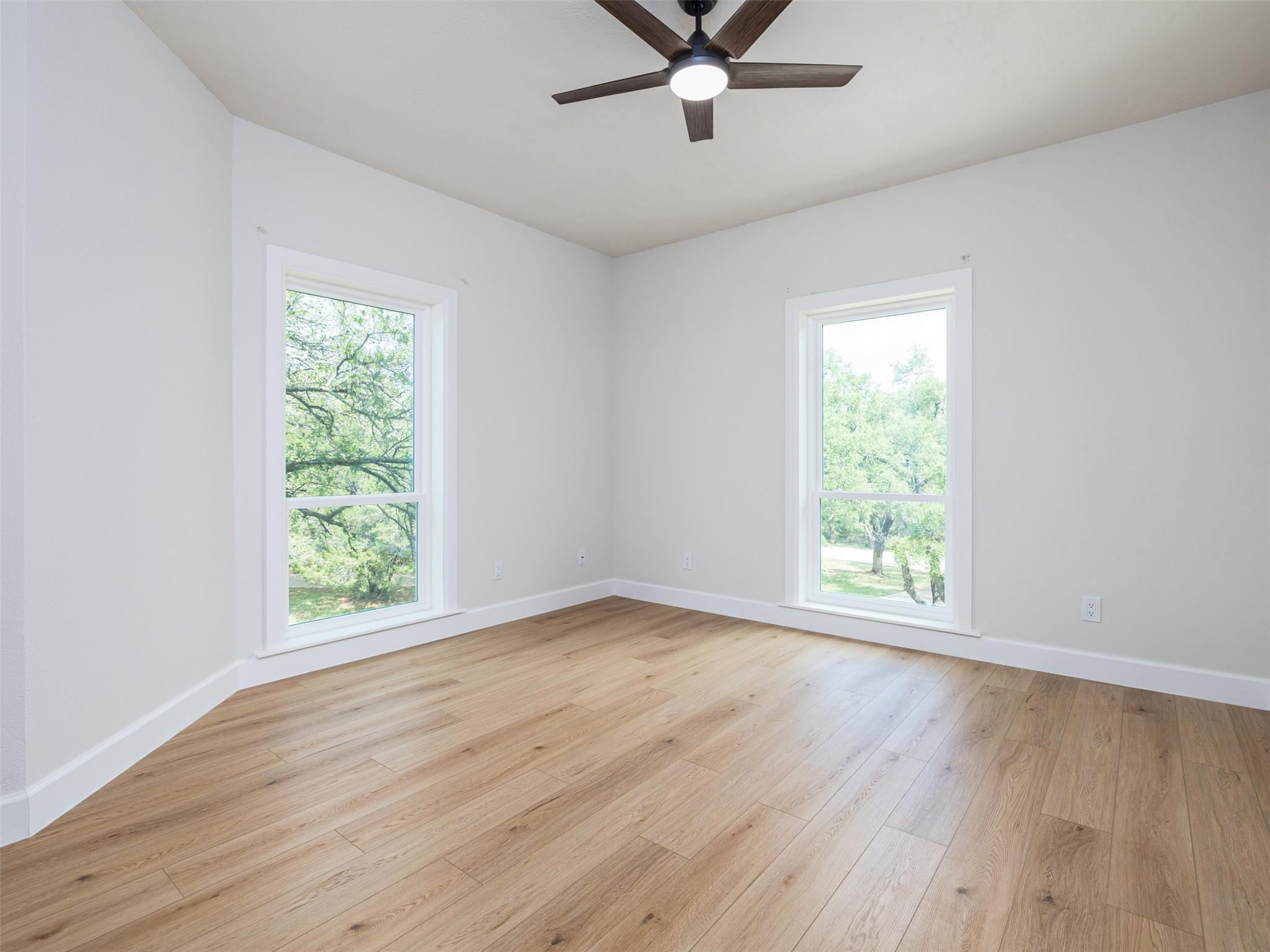 701 Oakwood Ln, Dripping Springs, TX 78620