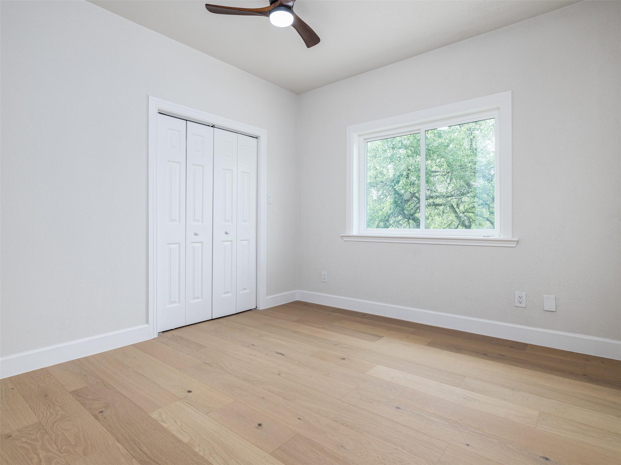 701 Oakwood Ln, Dripping Springs, TX 78620