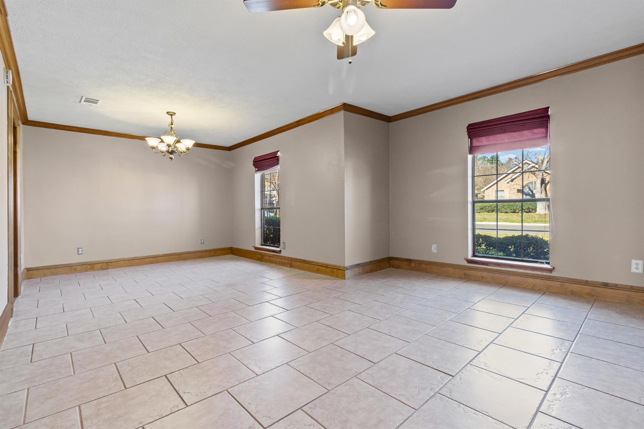 503 Oak Ridge Dr, Pflugerville, TX 78660