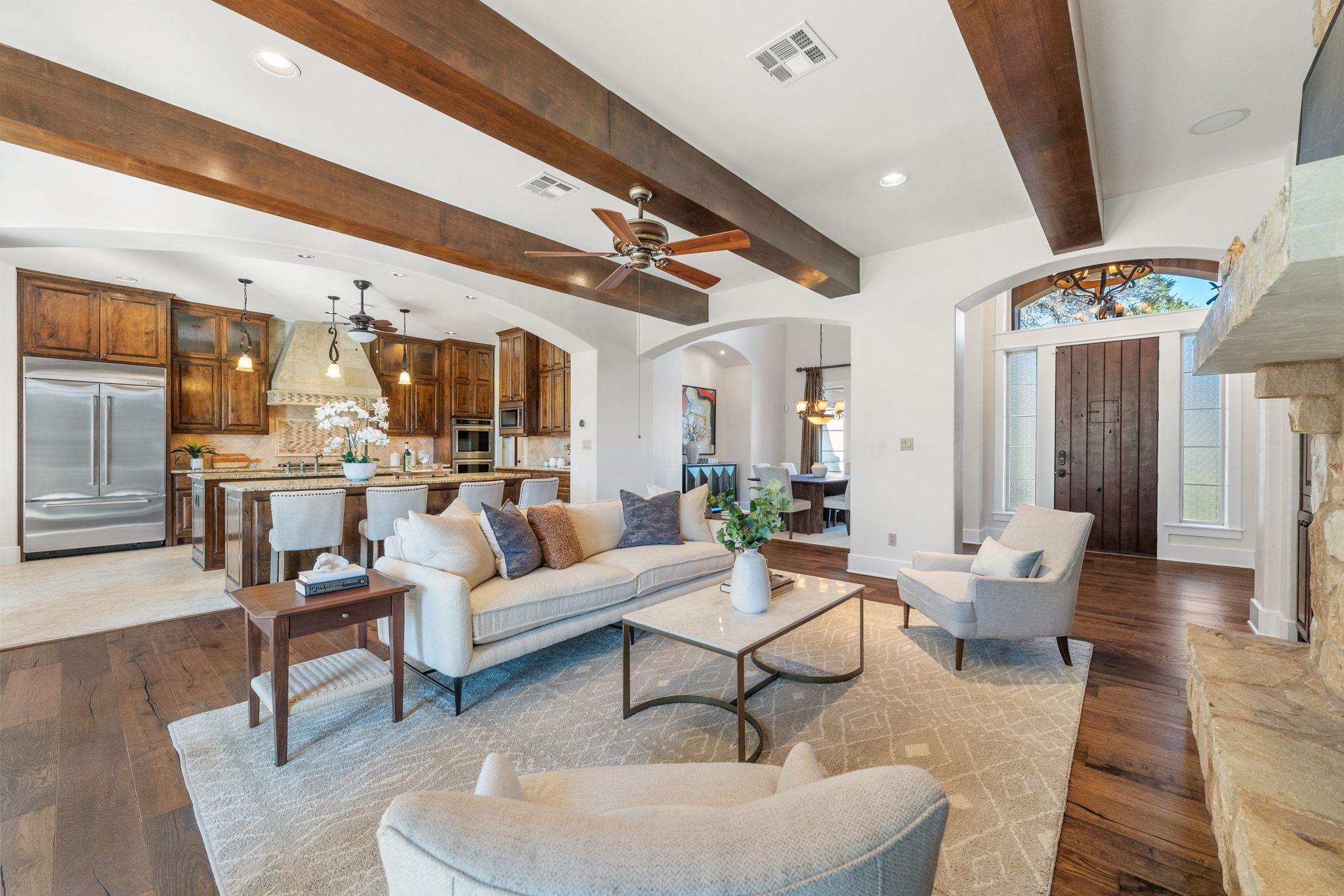 7009 Greenshores Dr, Austin, TX 78730