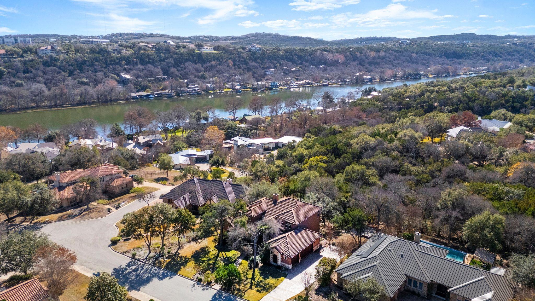 7009 Greenshores Dr, Austin, TX 78730