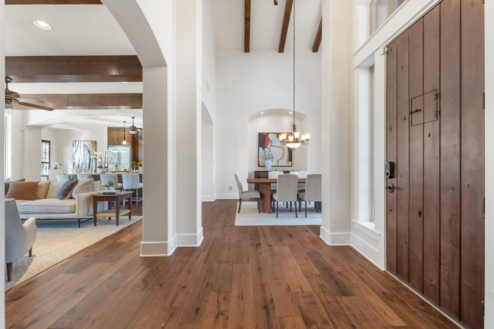 7009 Greenshores Dr, Austin, TX 78730