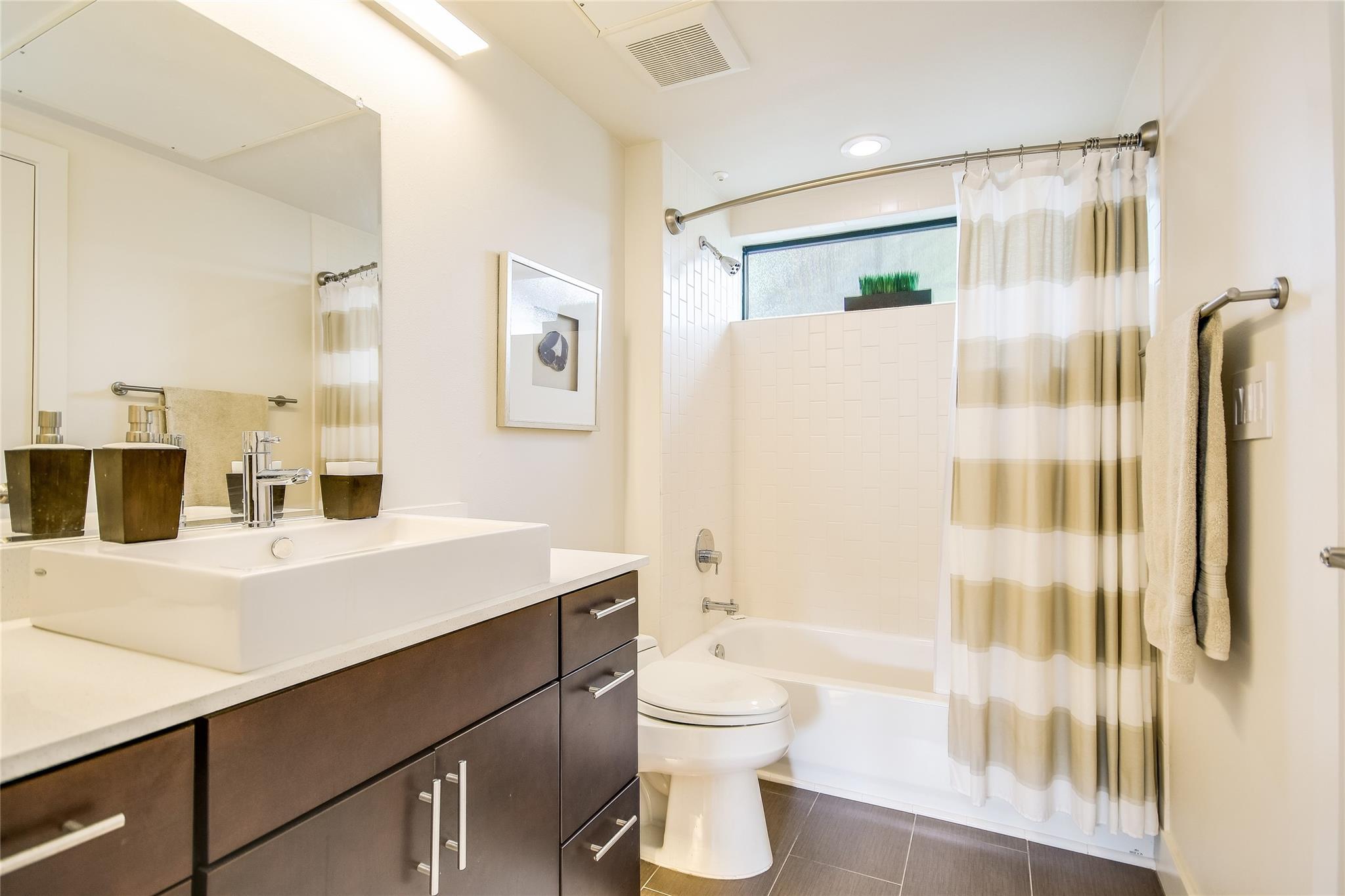 1603 Enfield Rd # 200, Austin, TX 78703