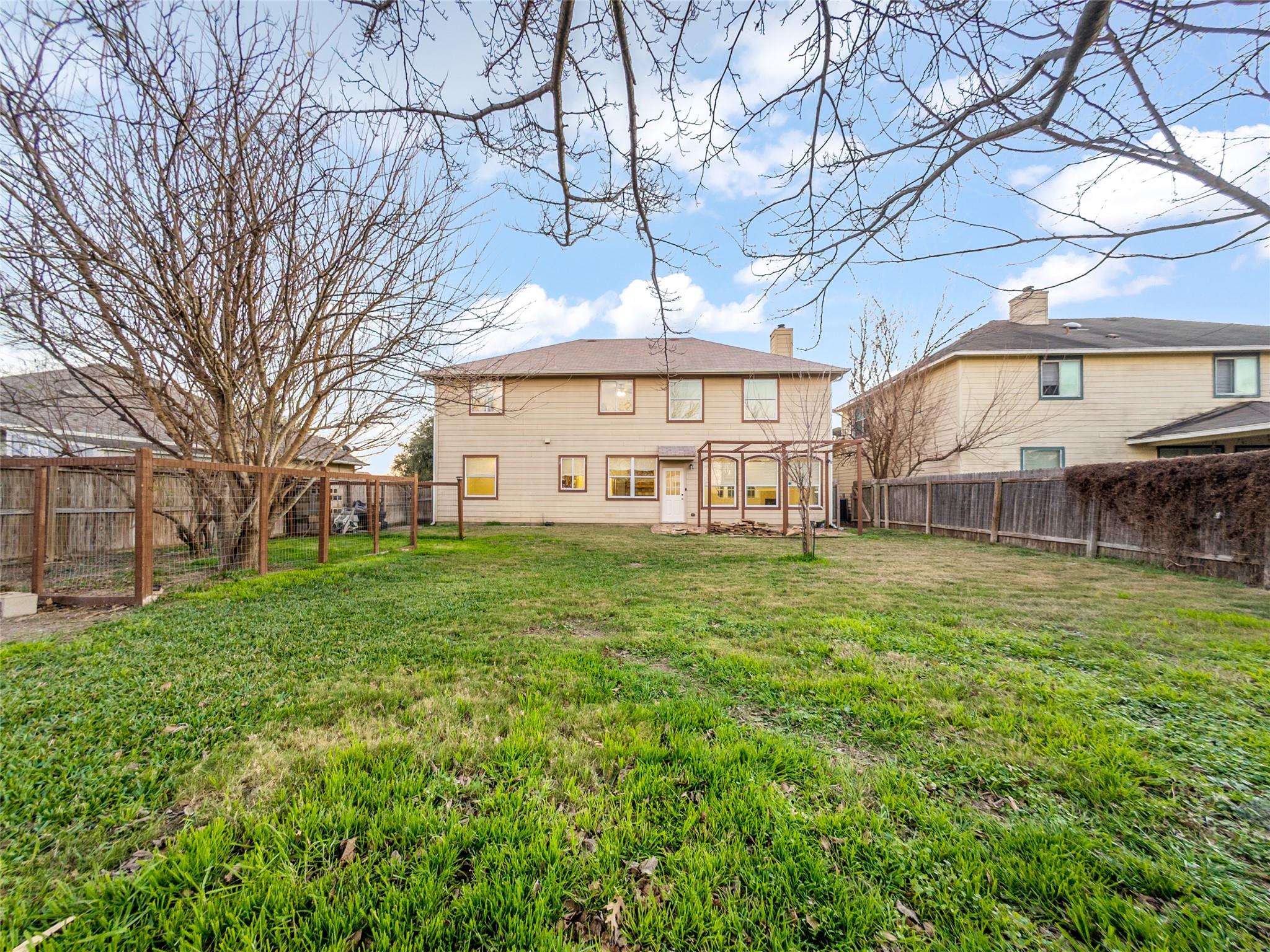 202 Holmstrom St, Hutto, TX 78634