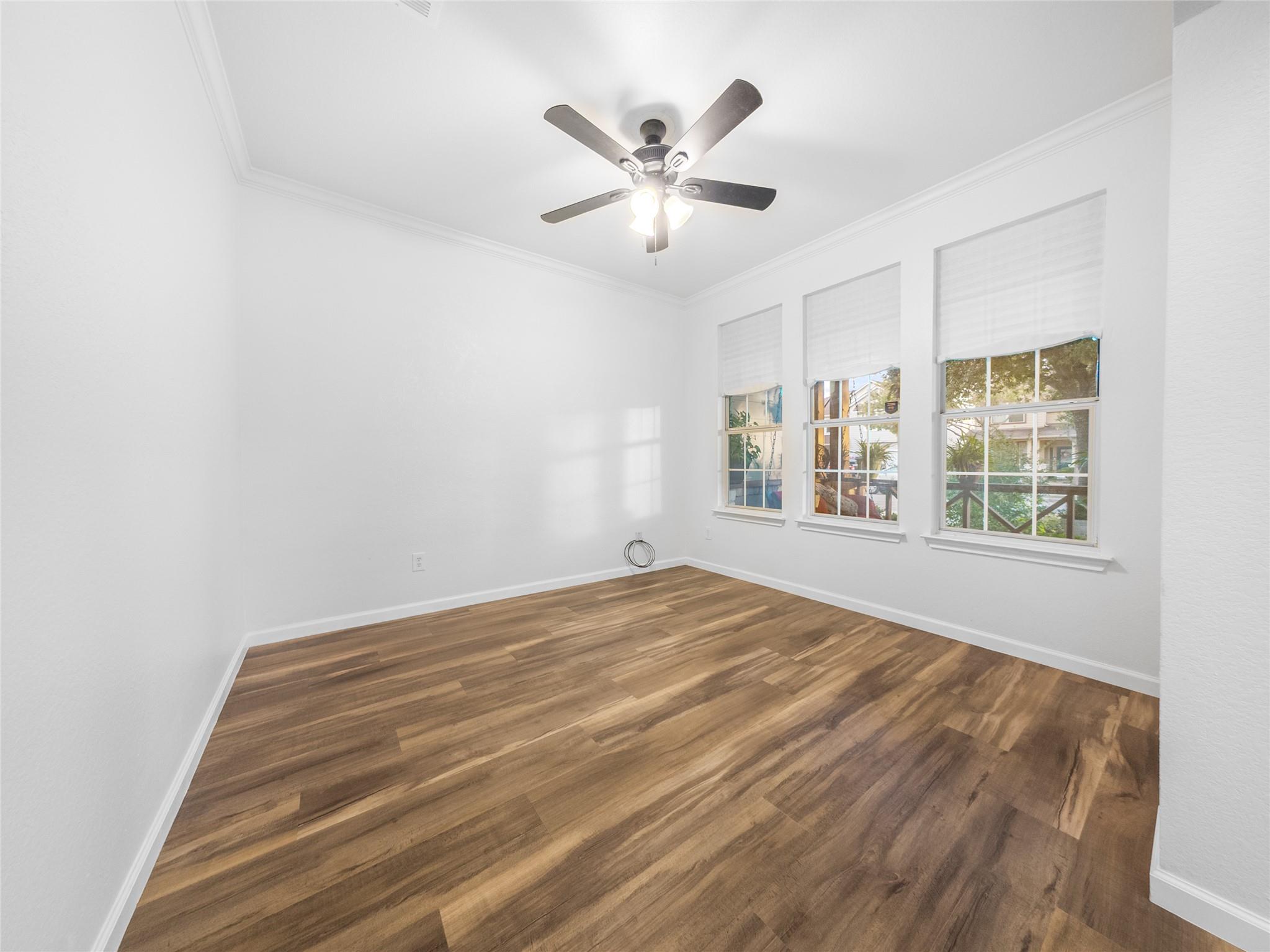 202 Holmstrom St, Hutto, TX 78634