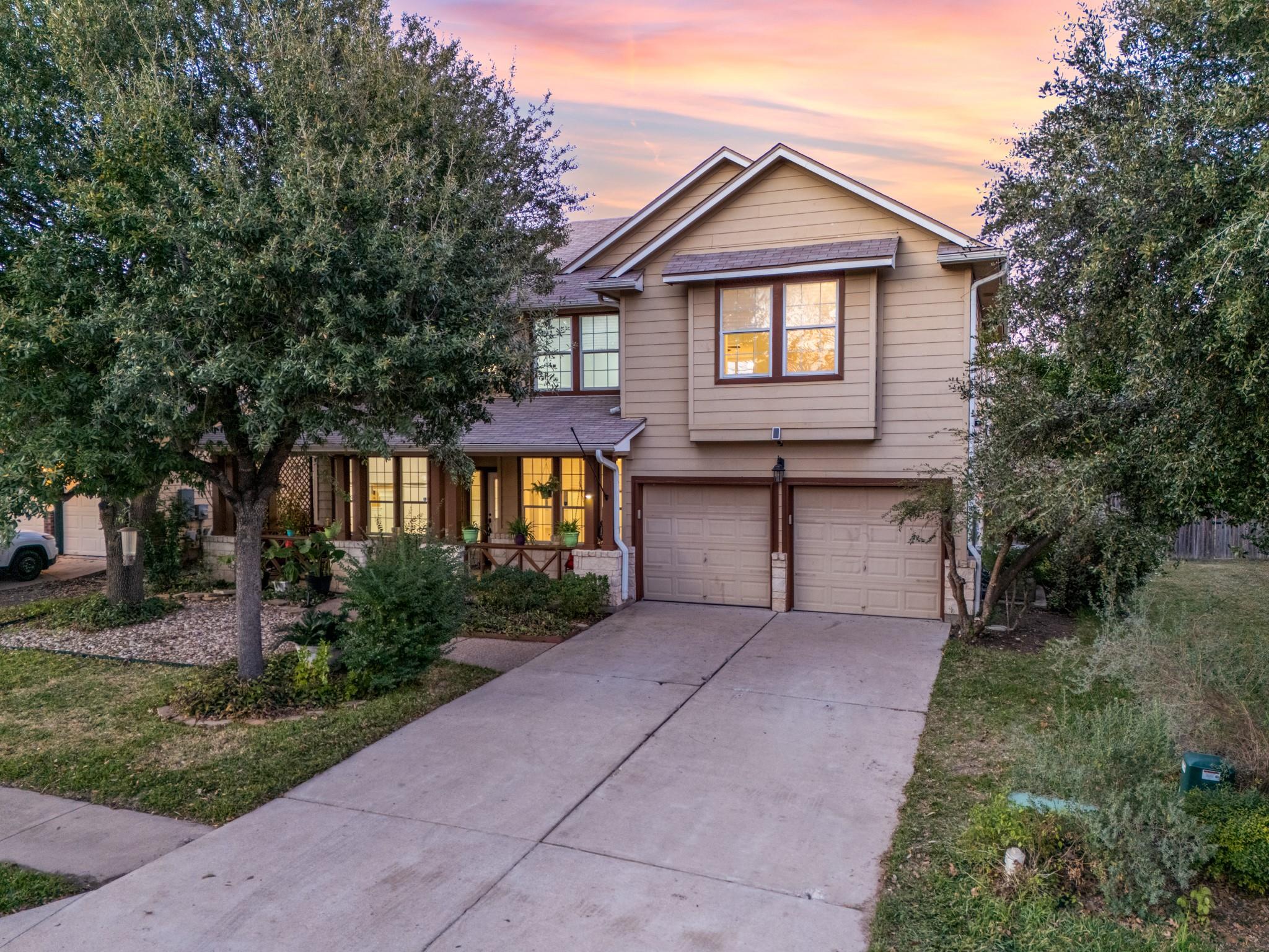 202 Holmstrom St, Hutto, TX 78634