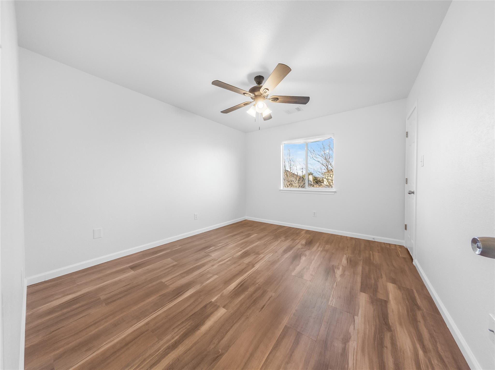 202 Holmstrom St, Hutto, TX 78634