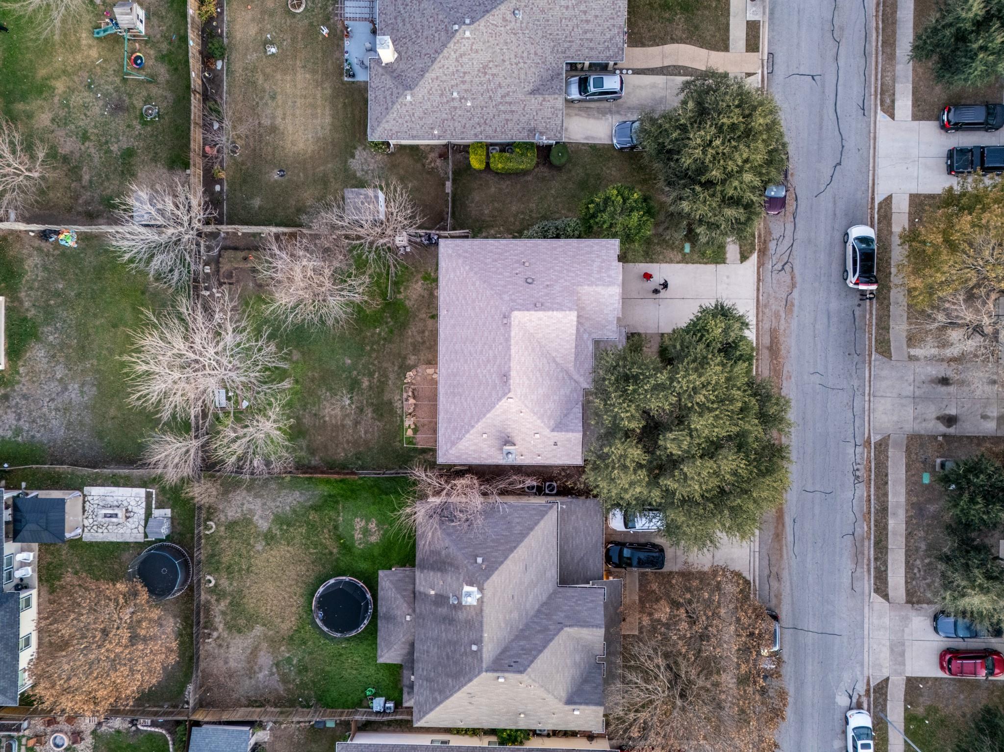 202 Holmstrom St, Hutto, TX 78634