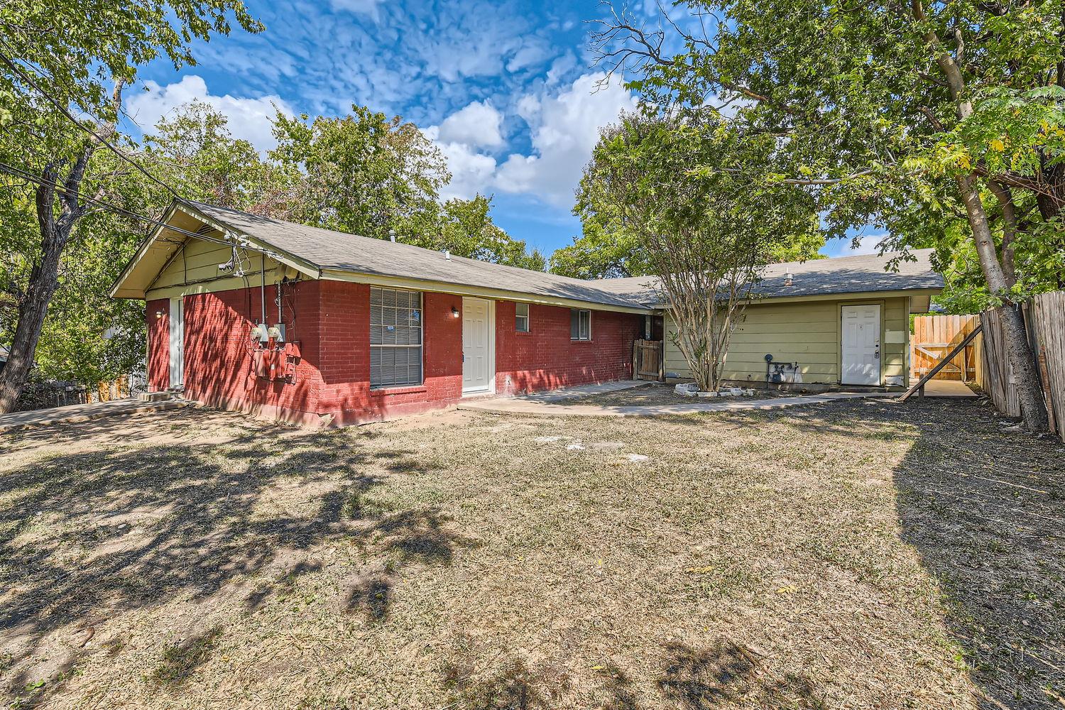 2516 Glen Springs Way # B, Austin, TX 78741