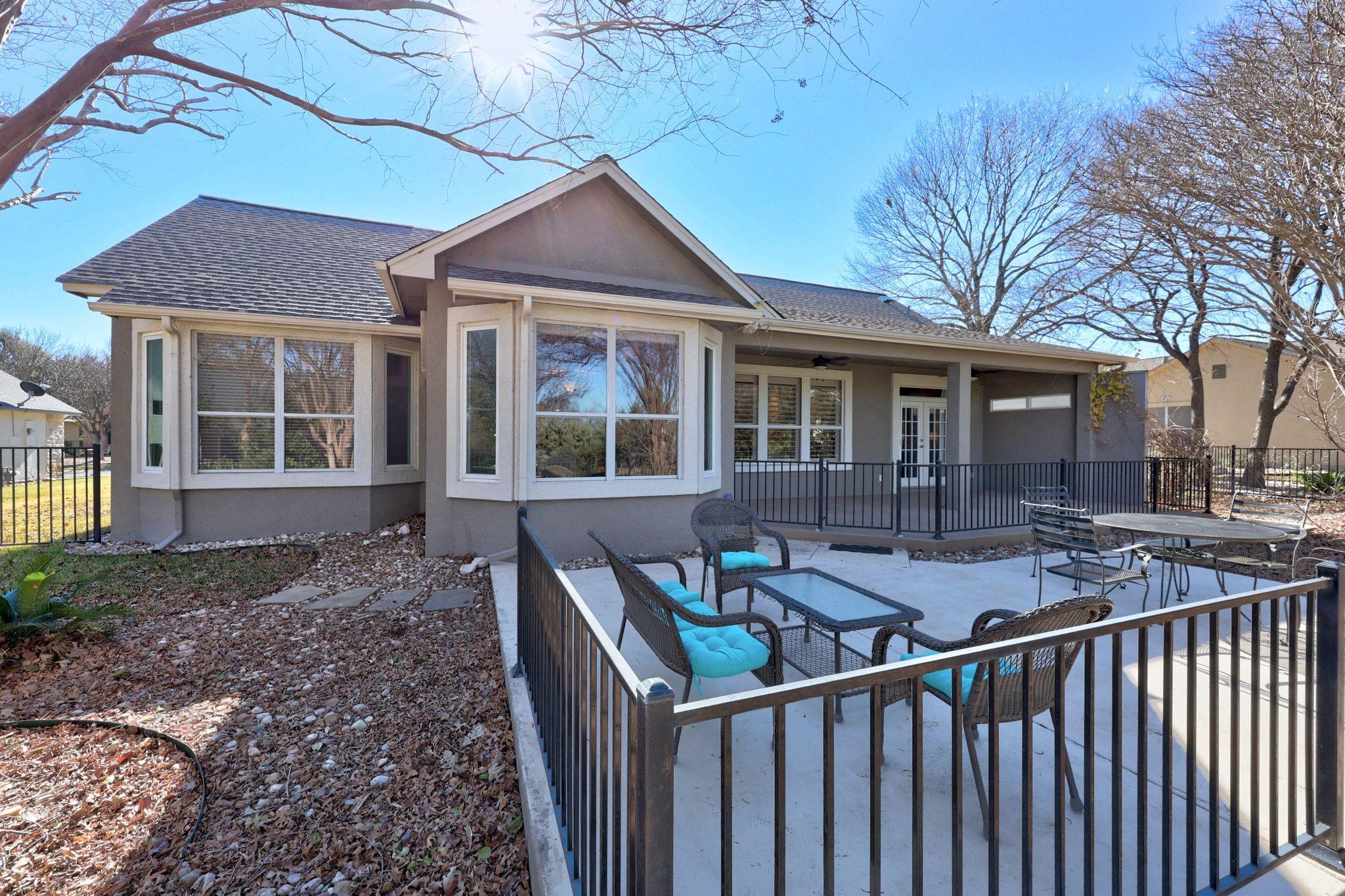 105 Lariat Drive Dr, Georgetown, TX 78633