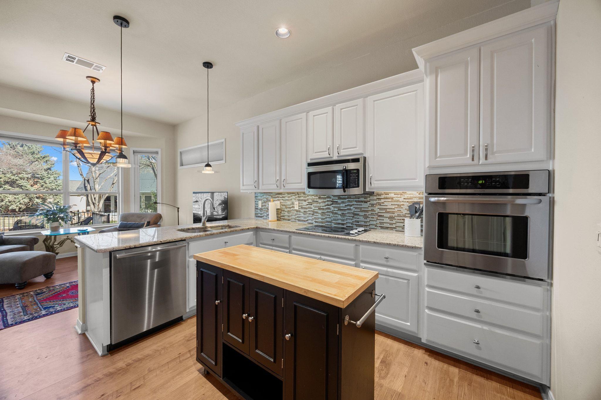 105 Lariat Drive Dr, Georgetown, TX 78633