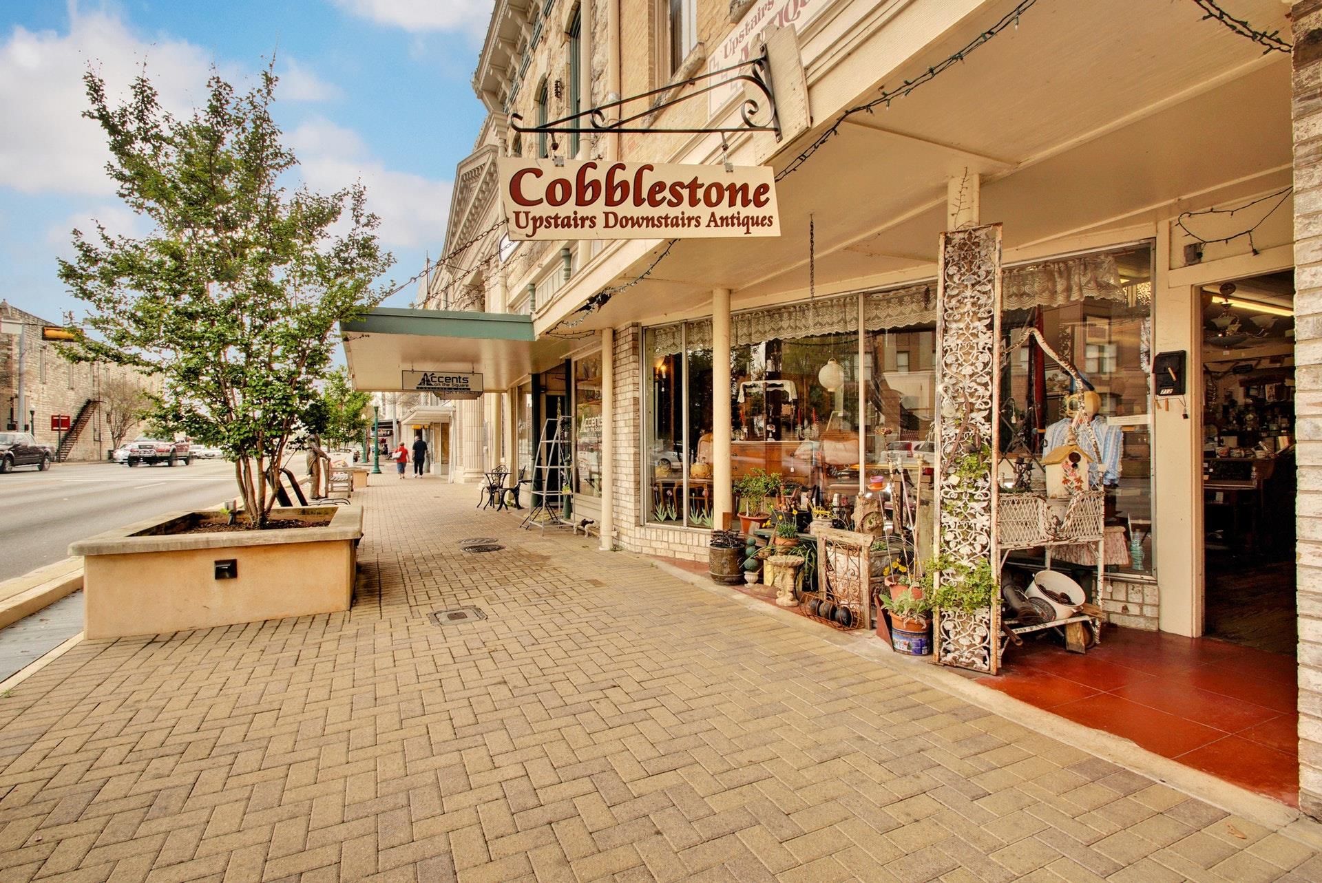 105 Lariat Drive Dr, Georgetown, TX 78633