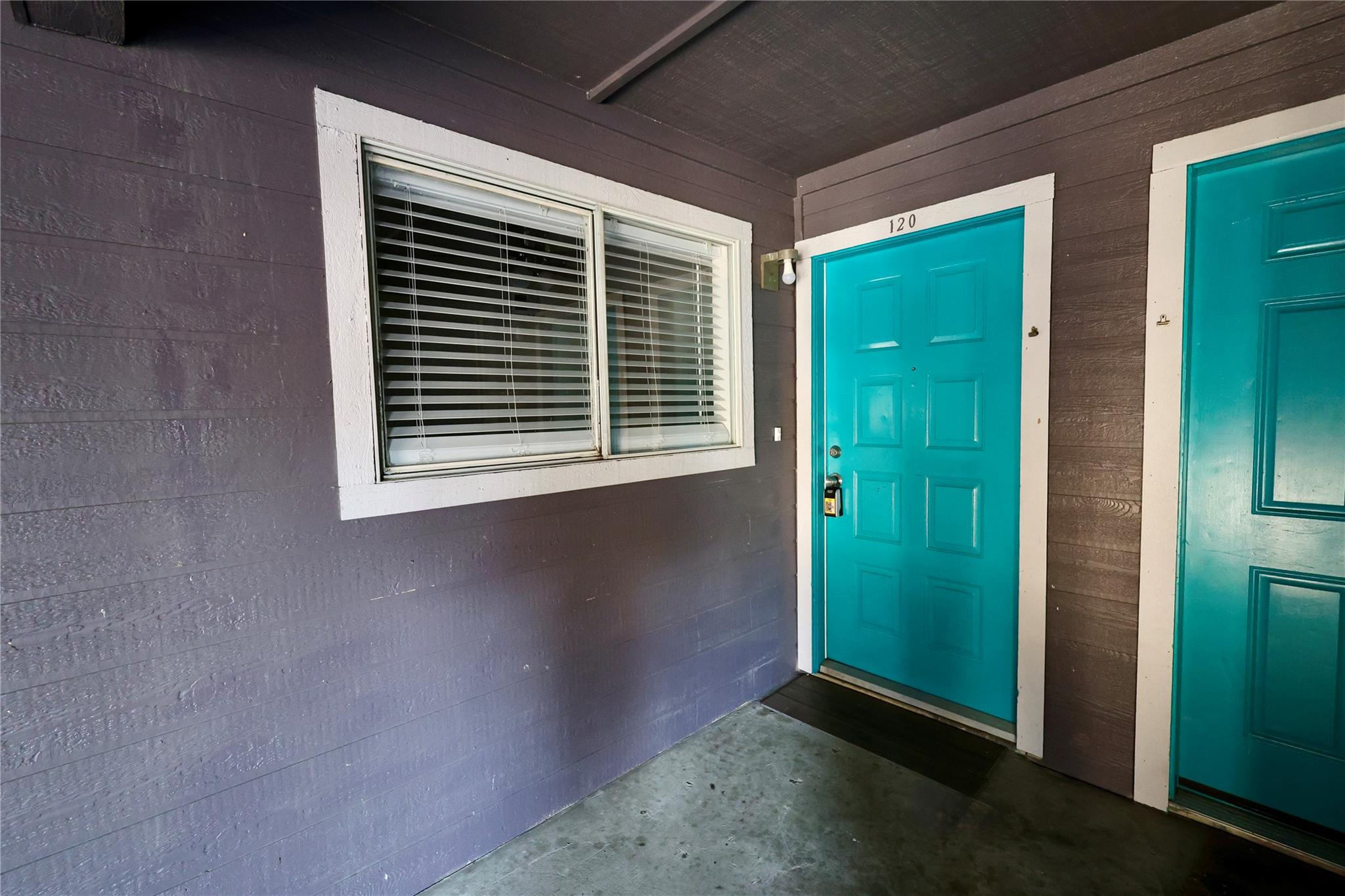 1840 Burton Dr # 120, Austin, TX 78741