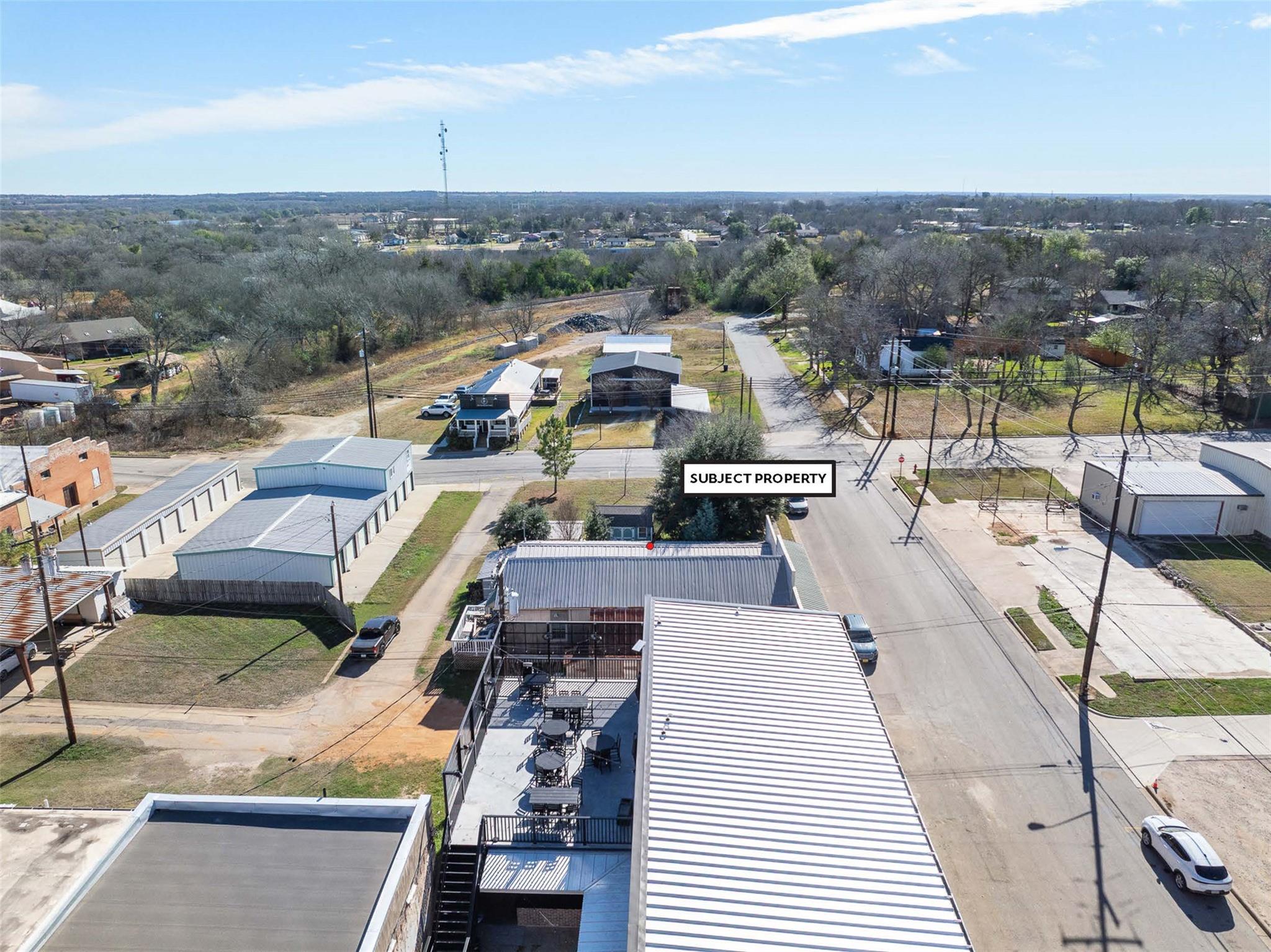 207 S Hill St, Caldwell, TX 77836
