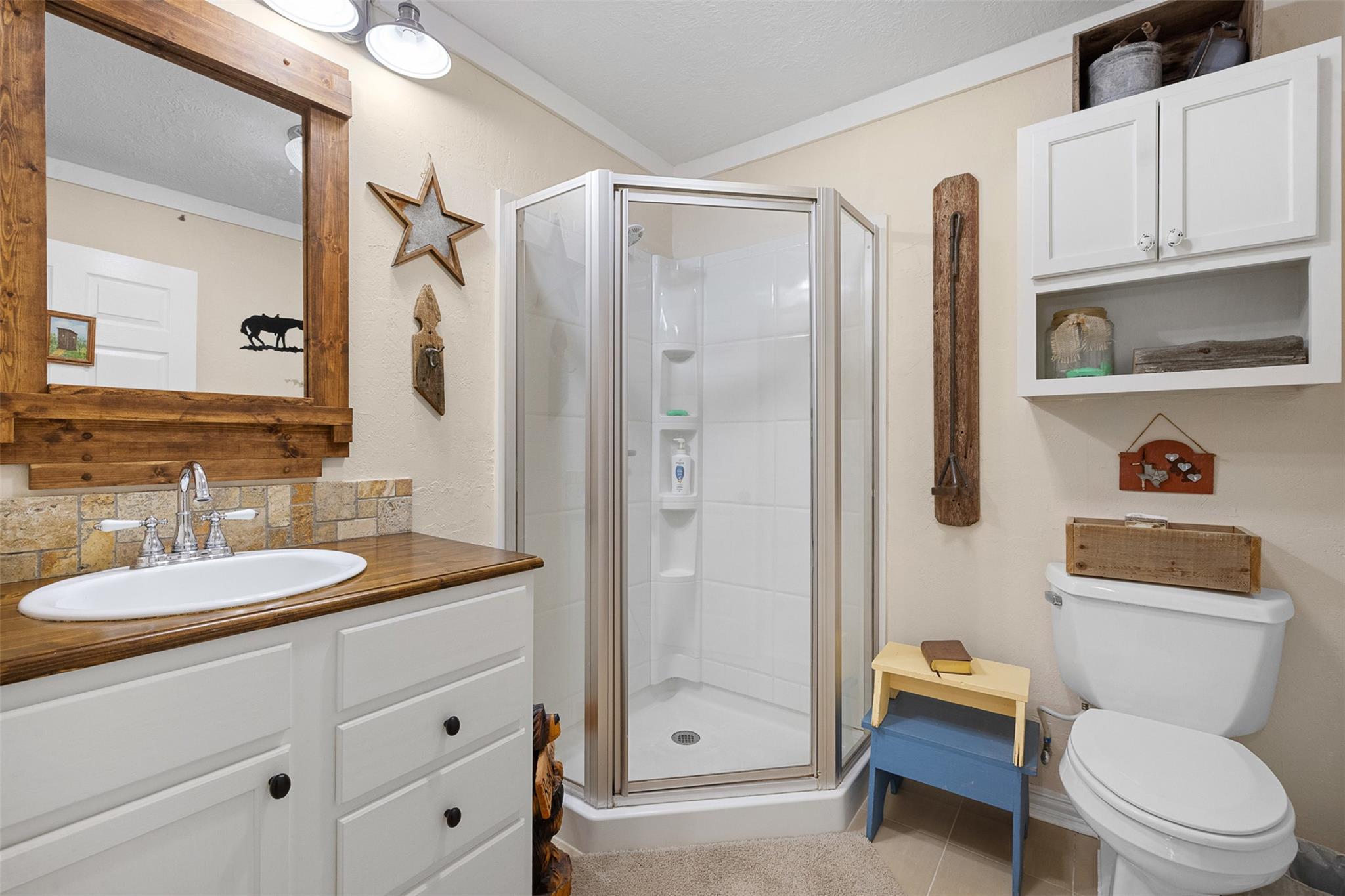 207 S Hill St, Caldwell, TX 77836