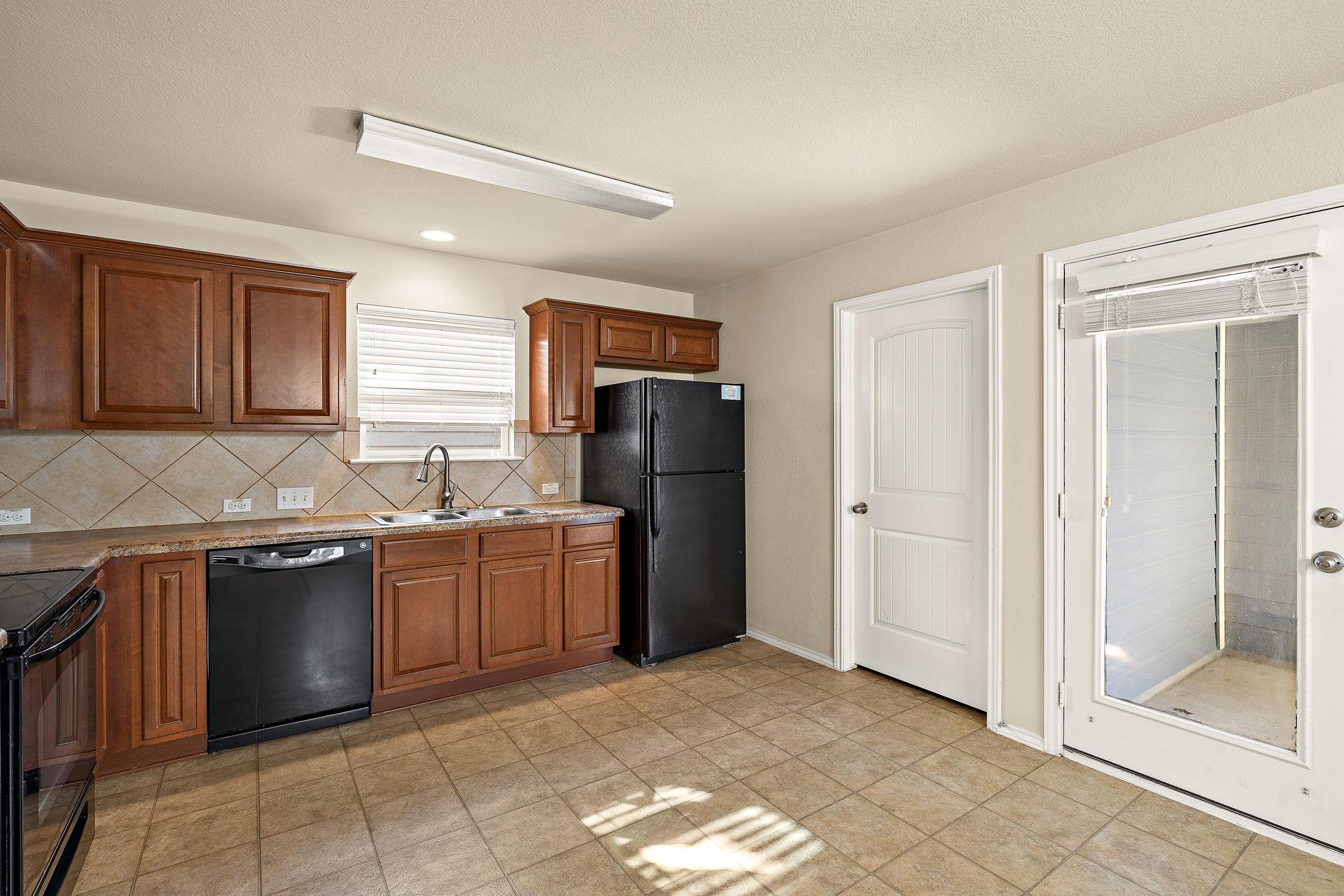 1806 Enchanted Rock Dr, Cedar Park, TX 78613