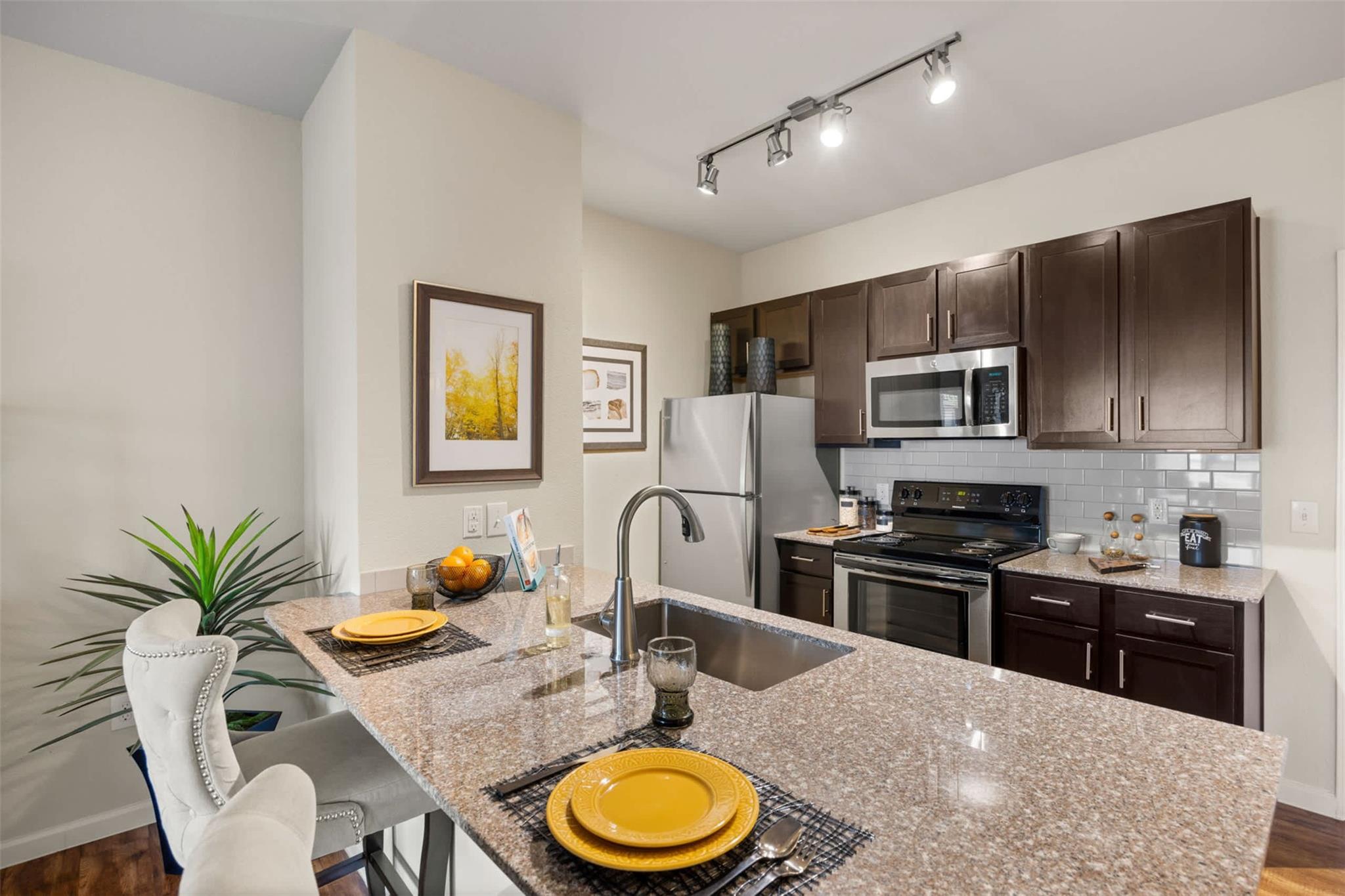 9308 S 1st Bch # 0927, Austin, TX 78748