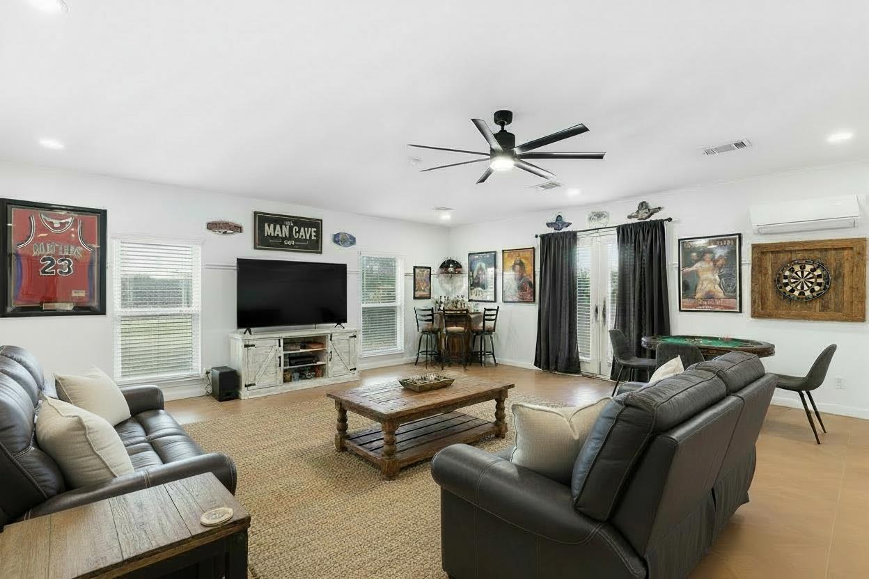 308 Ashwood Ln, Georgetown, TX 78628