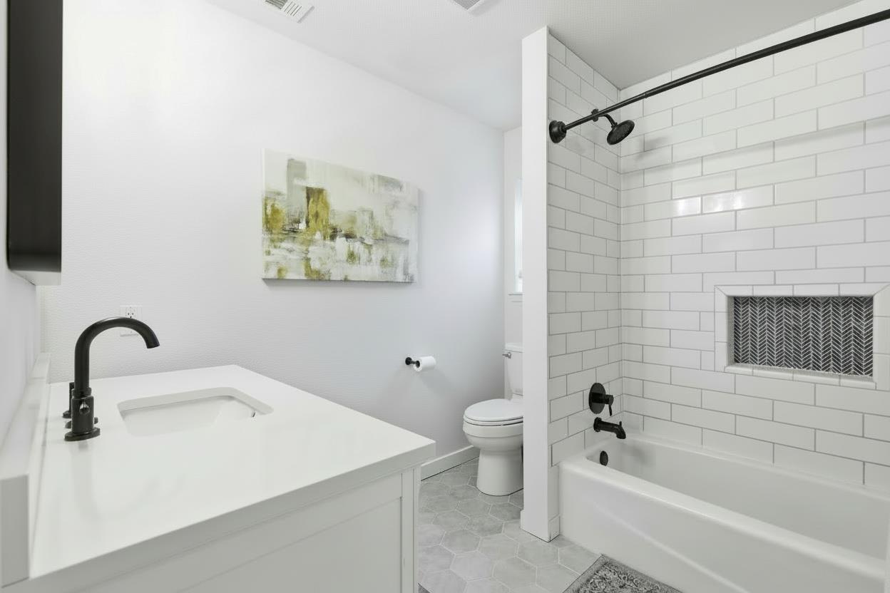 308 Ashwood Ln, Georgetown, TX 78628