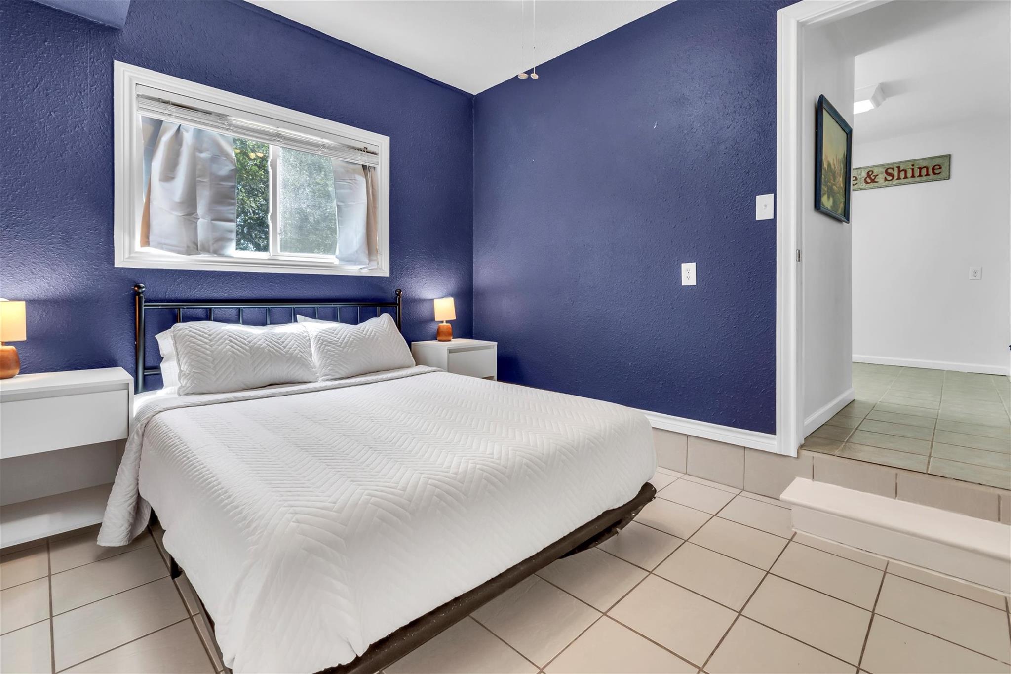 612 Mockingbird Dr, Canyon Lake, TX 78133