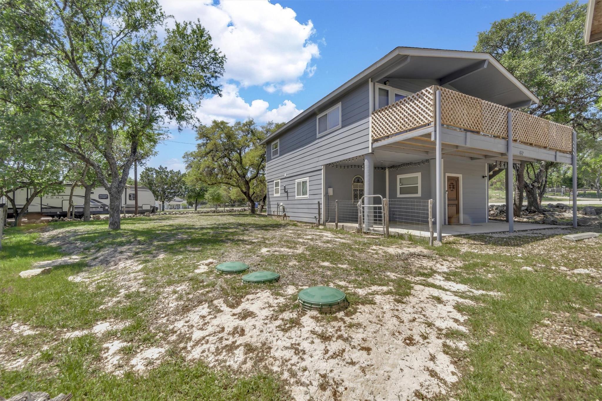 612 Mockingbird Dr, Canyon Lake, TX 78133