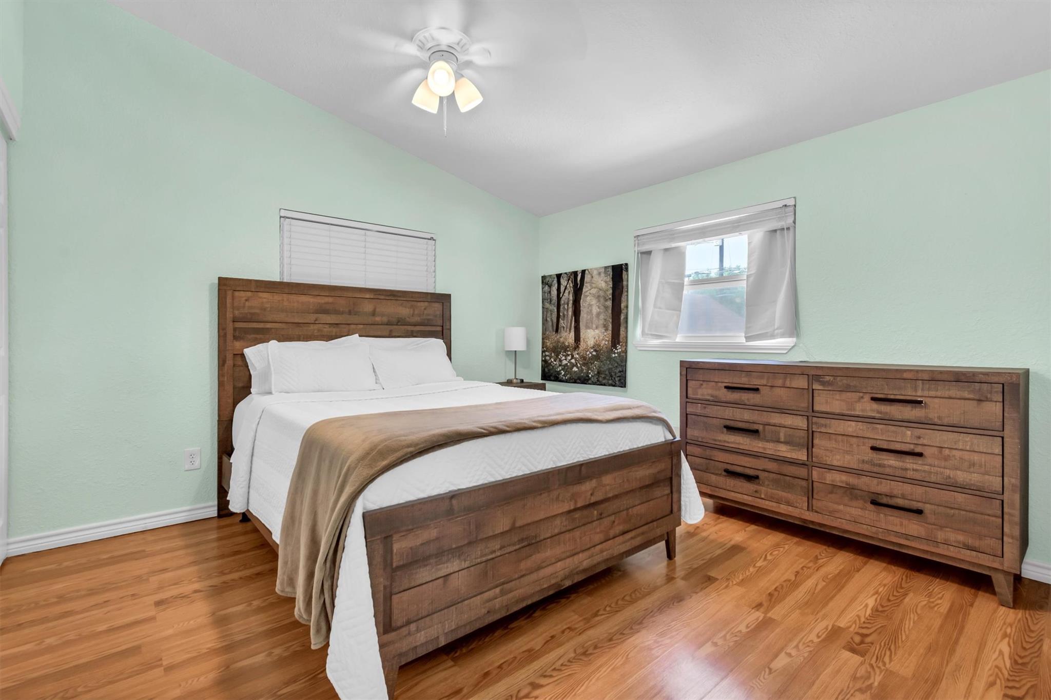 612 Mockingbird Dr, Canyon Lake, TX 78133