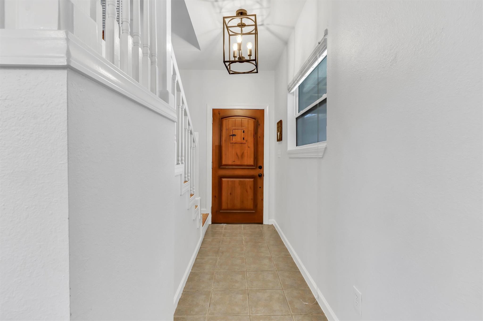 612 Mockingbird Dr, Canyon Lake, TX 78133