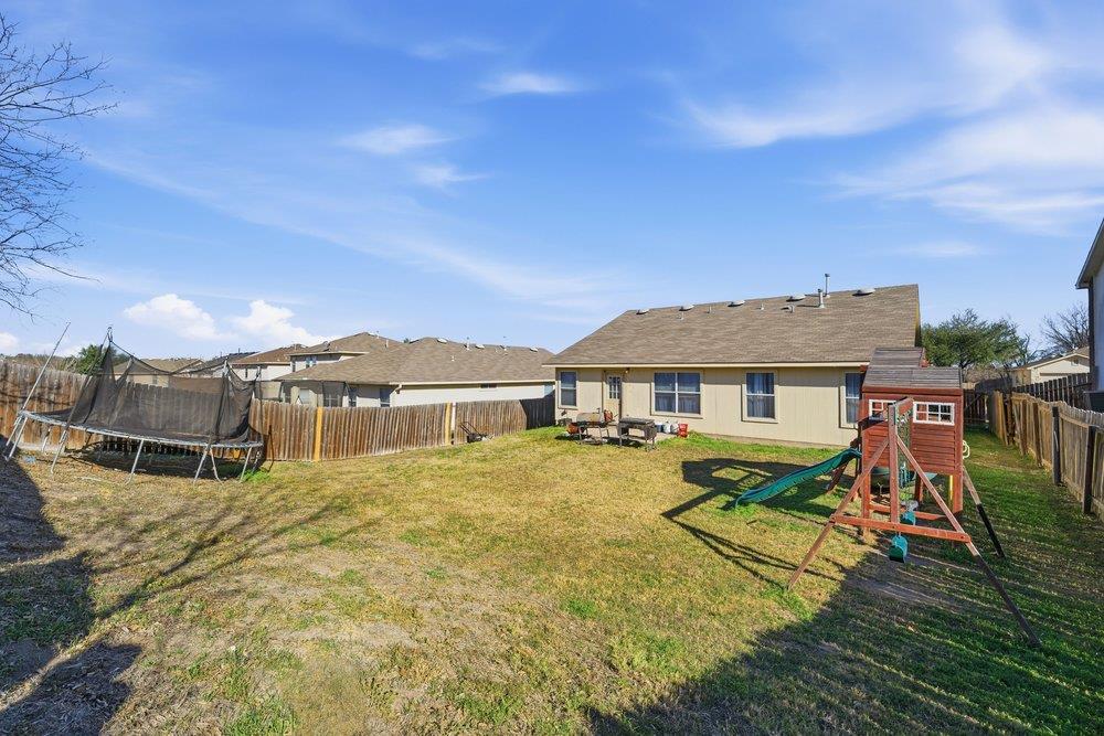 173 Peppergrass Cv, Kyle, TX 78640