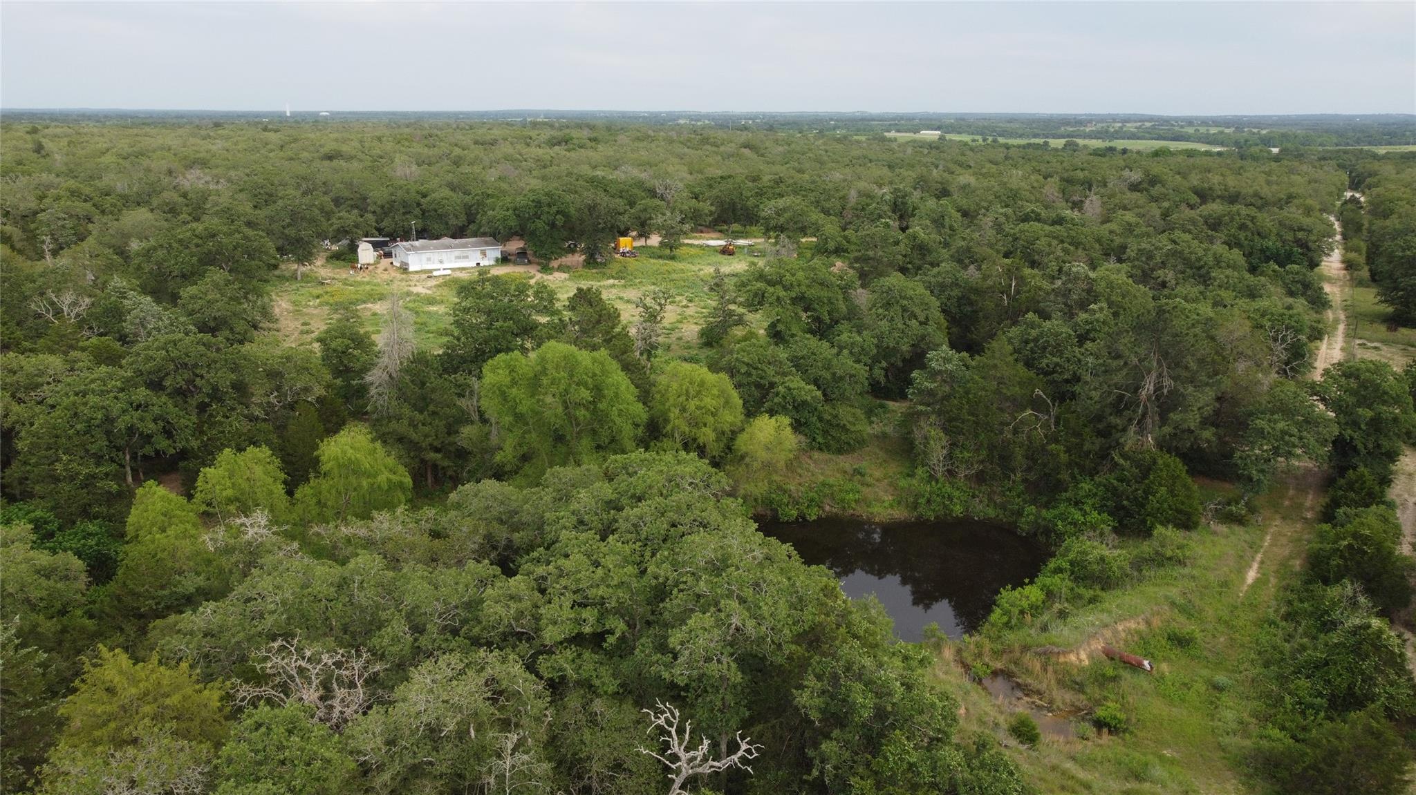 1085 Private Road 3063, Lexington, TX 78947
