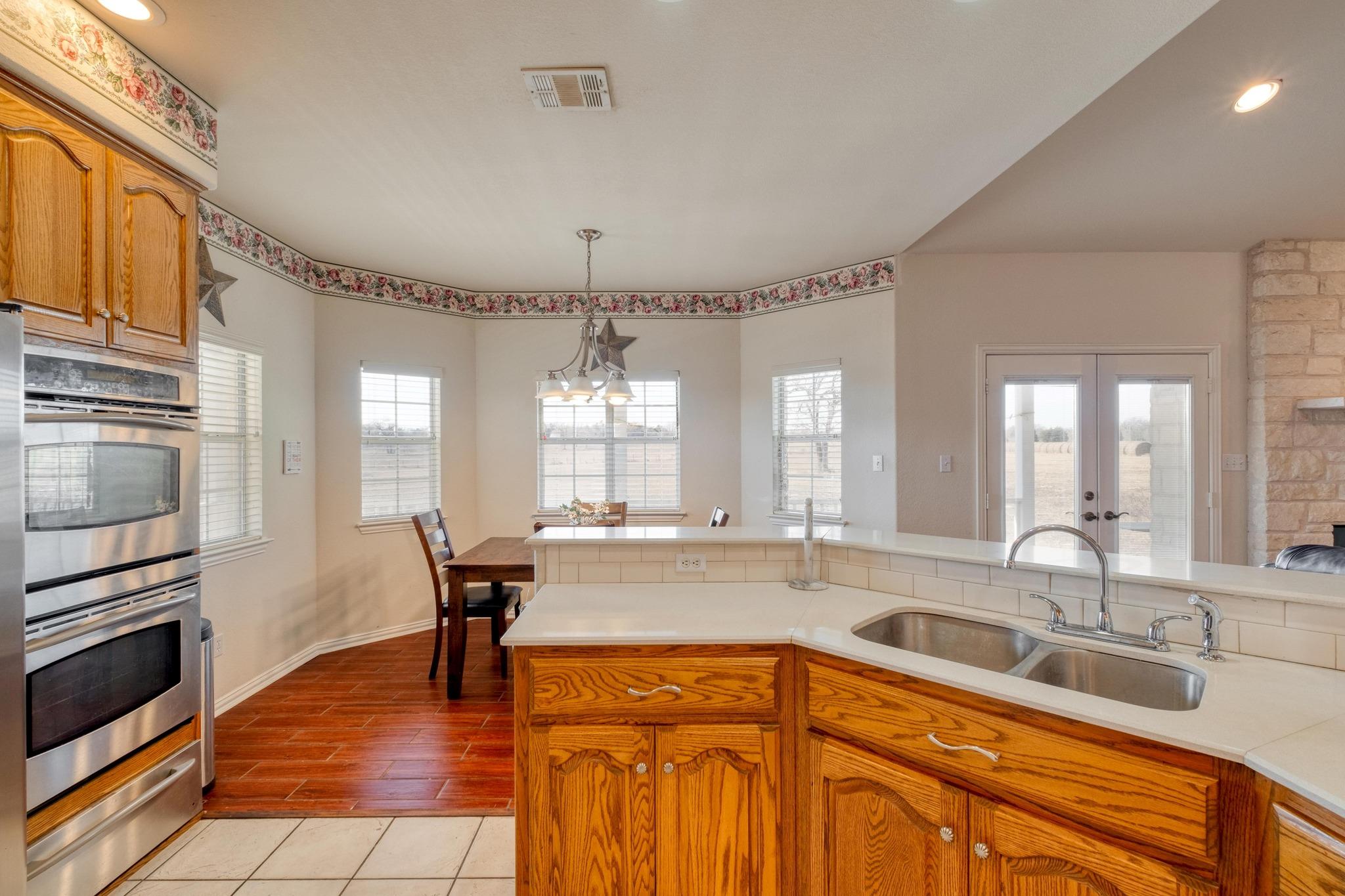 1949 Fm 619, Elgin, TX 78621