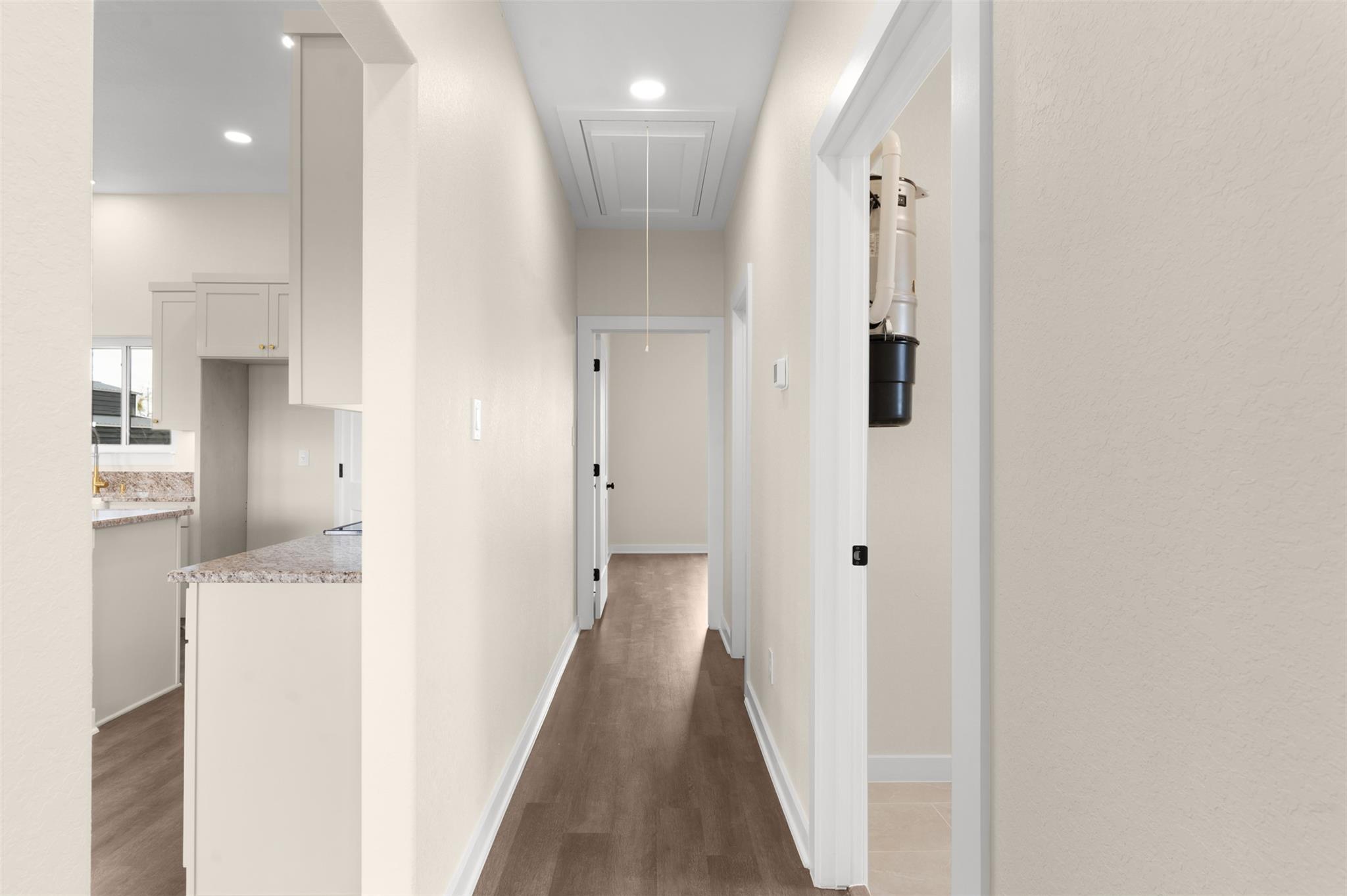 7319 Tiff Nicole Ln, Von Ormy, TX 78073