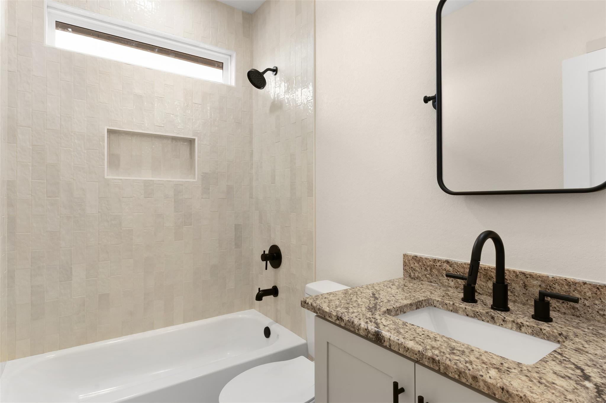 7319 Tiff Nicole Ln, Von Ormy, TX 78073