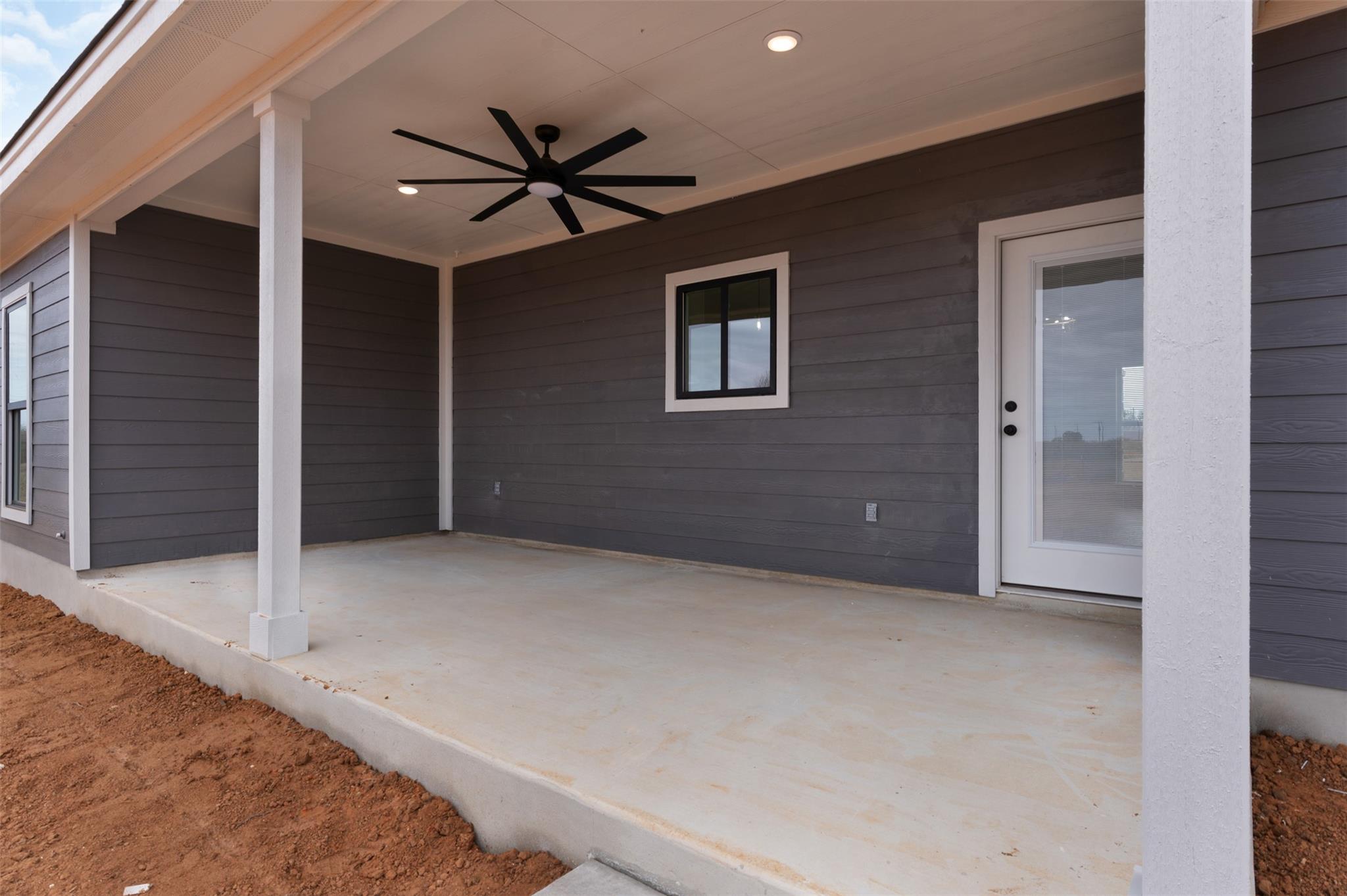 7319 Tiff Nicole Ln, Von Ormy, TX 78073