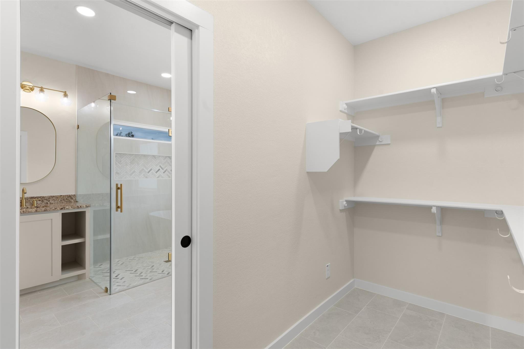 7319 Tiff Nicole Ln, Von Ormy, TX 78073