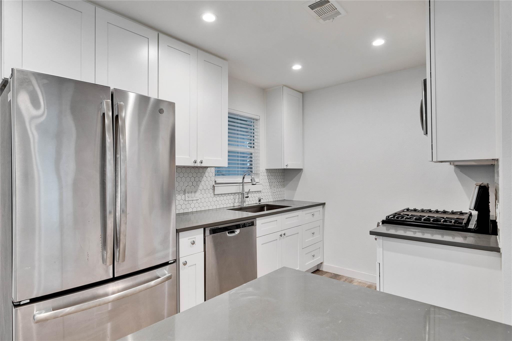 2909 Burning Oak Dr, Austin, TX 78704