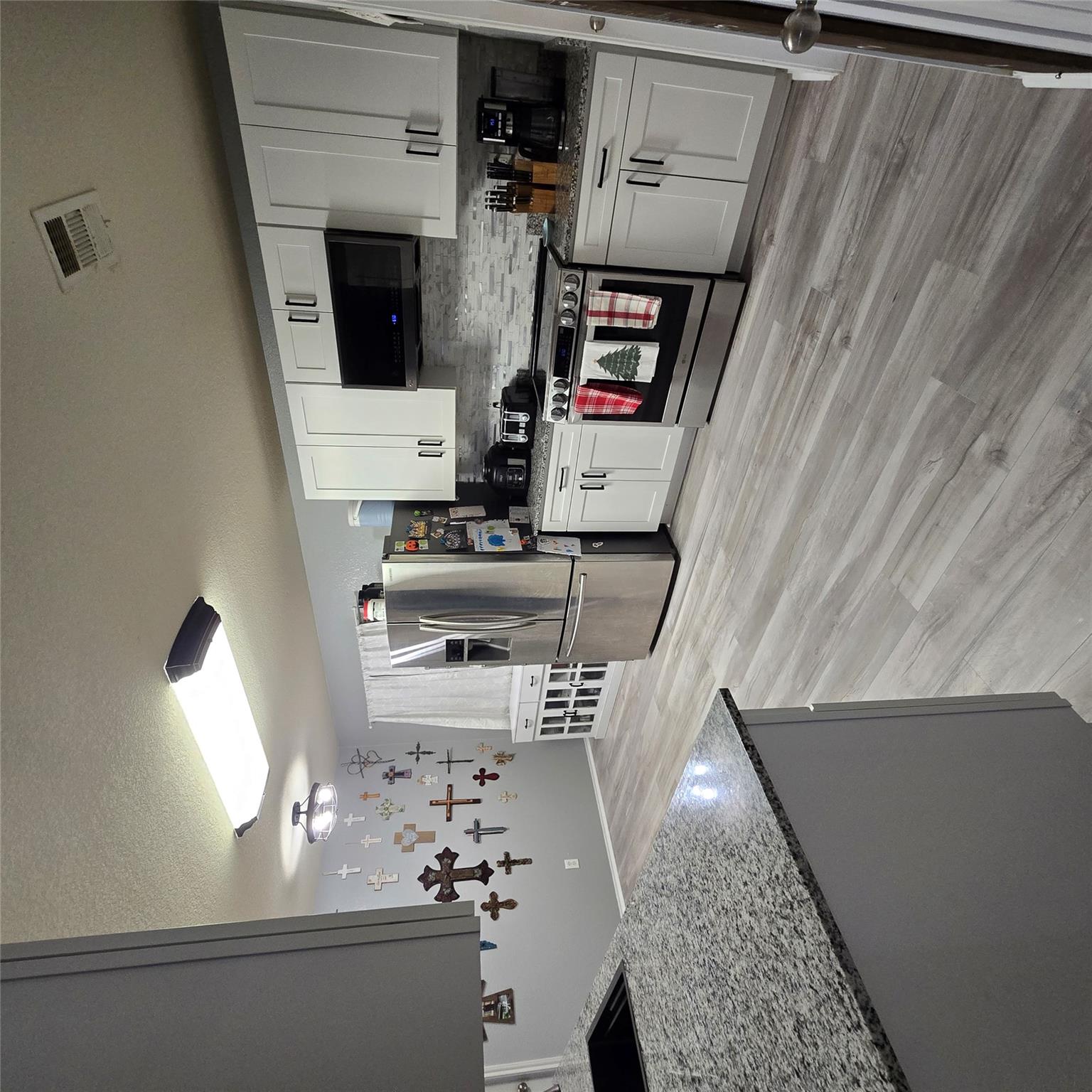 212 Druse Ln, Jarrell, TX 76537