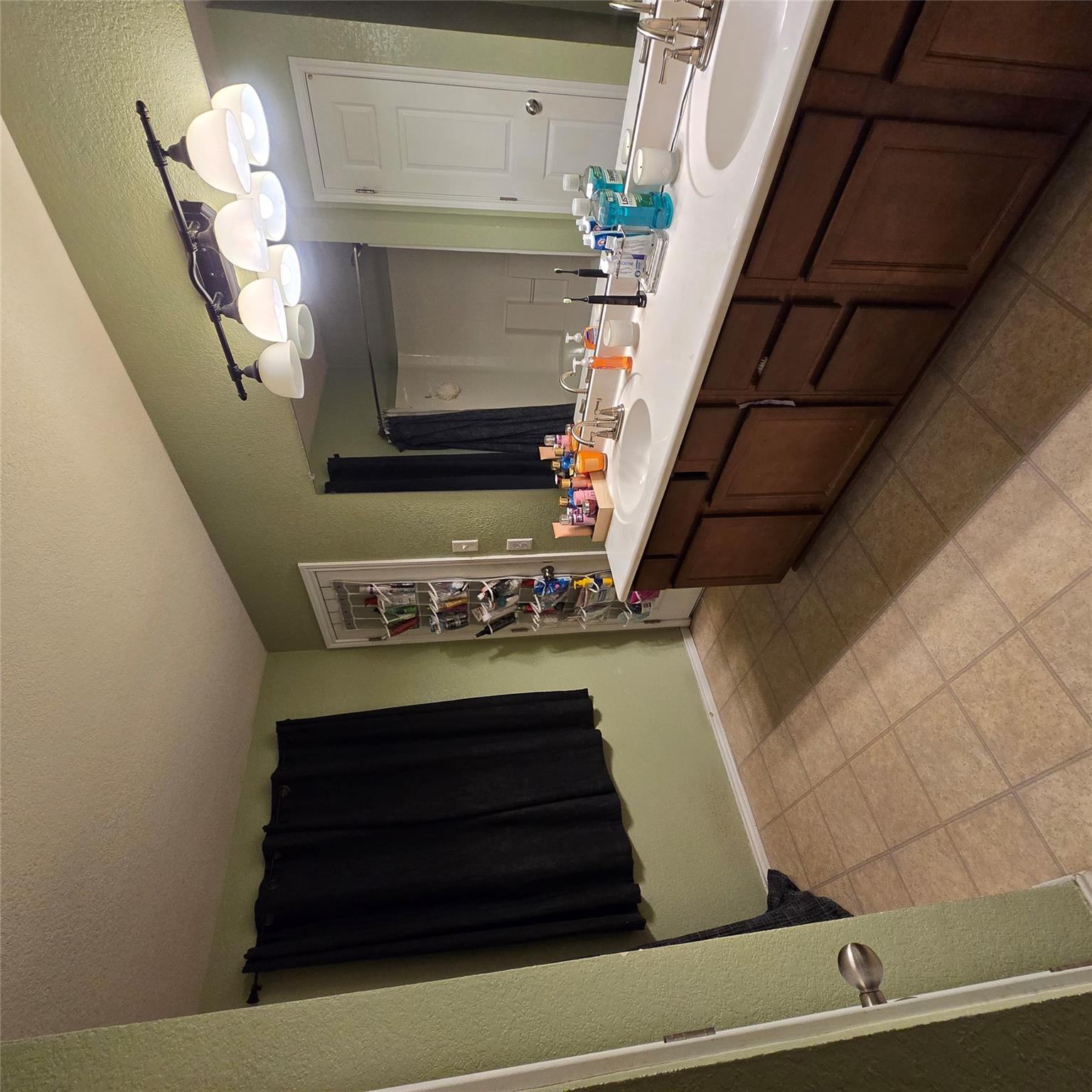 212 Druse Ln, Jarrell, TX 76537