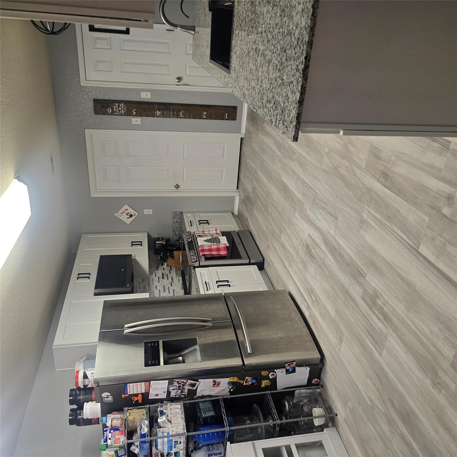 212 Druse Ln, Jarrell, TX 76537