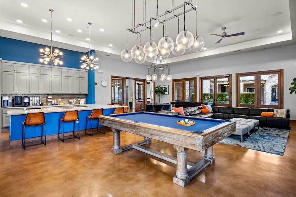 8800 S. First St # 1124, Austin, TX 78748