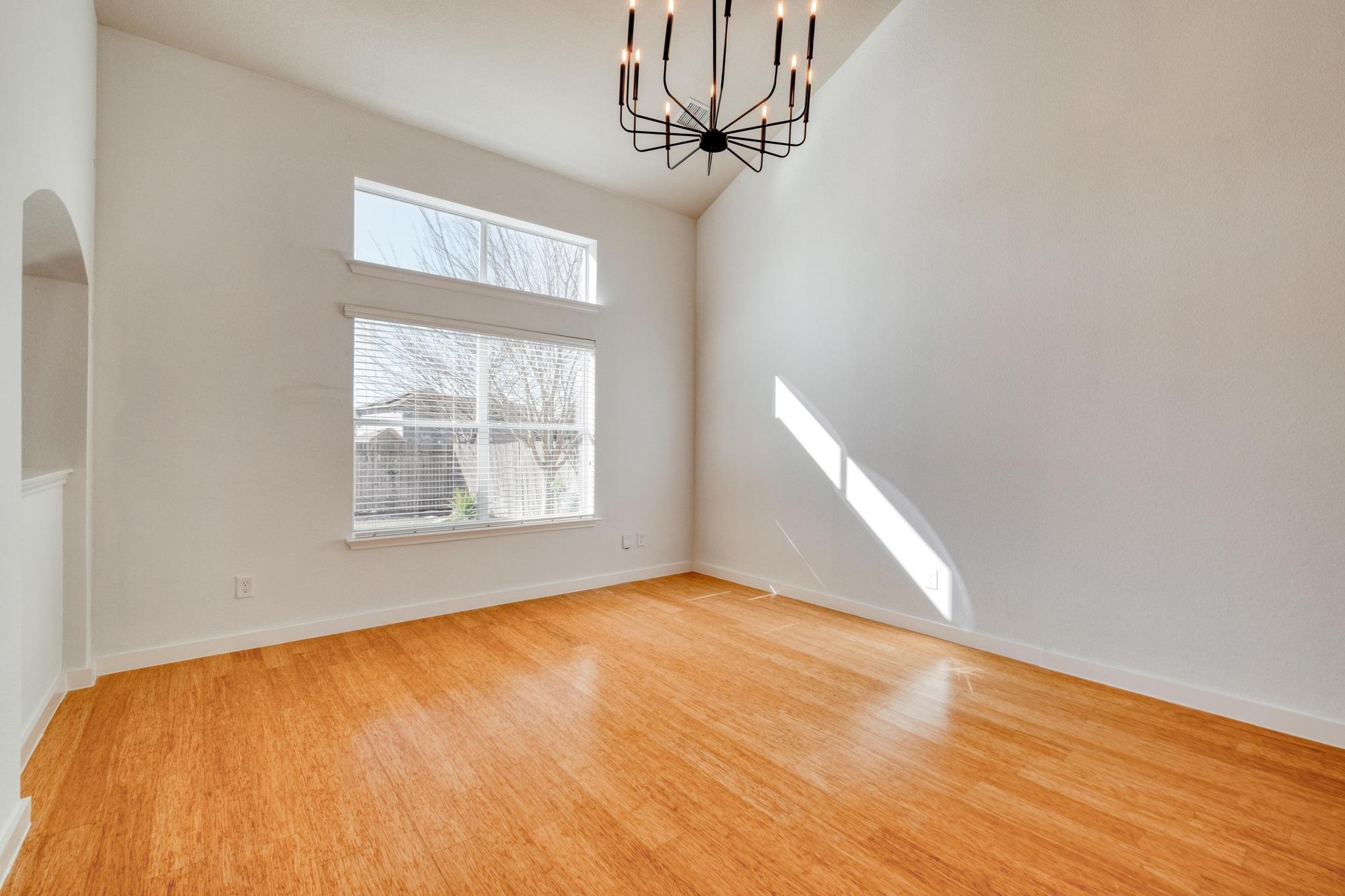 12825 James Madison St, Manor, TX 78653