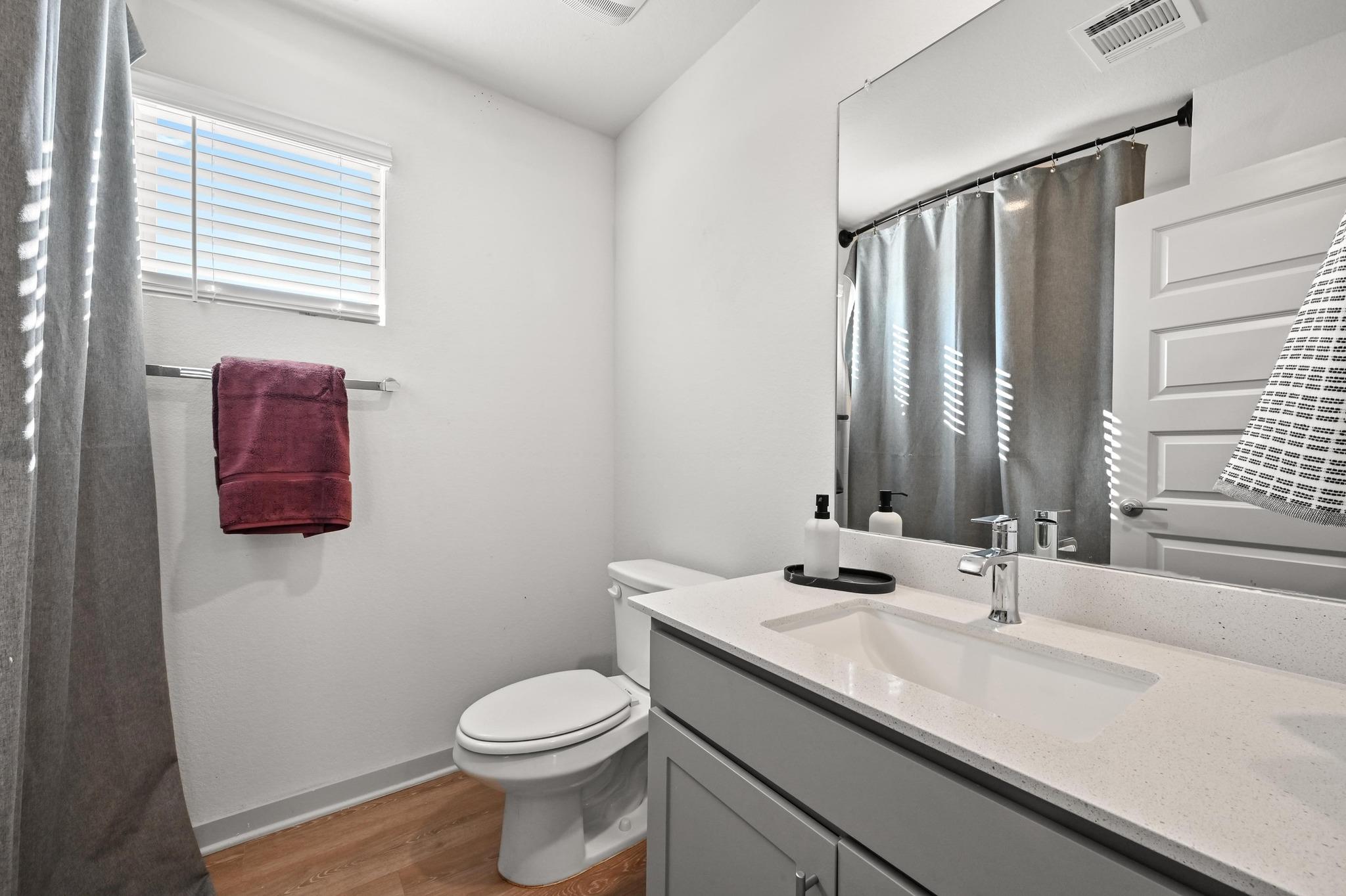 522 Wilshire Rd, San Marcos, TX 78666